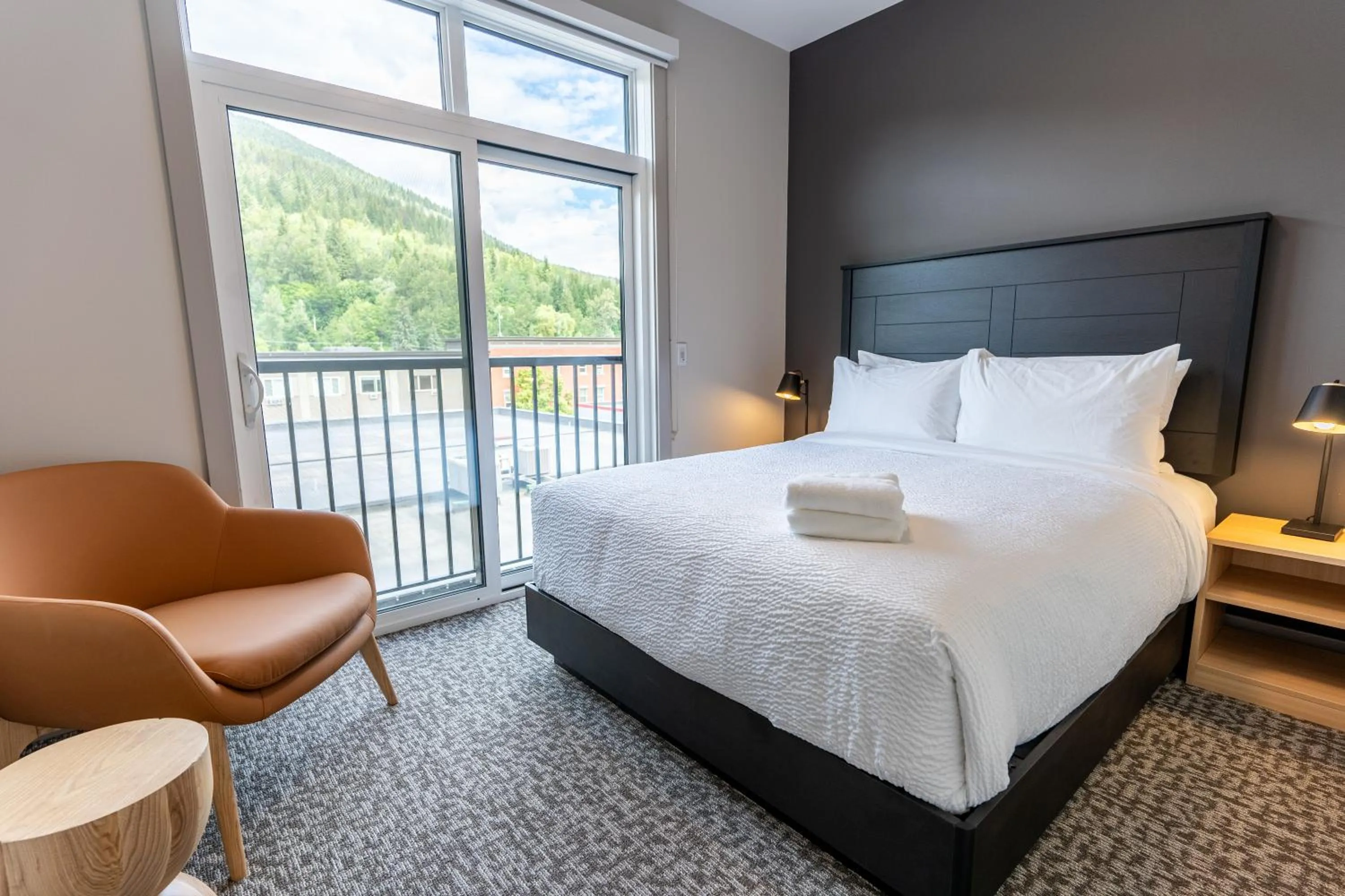 Bedroom, Bed in Basecamp Suites Revelstoke