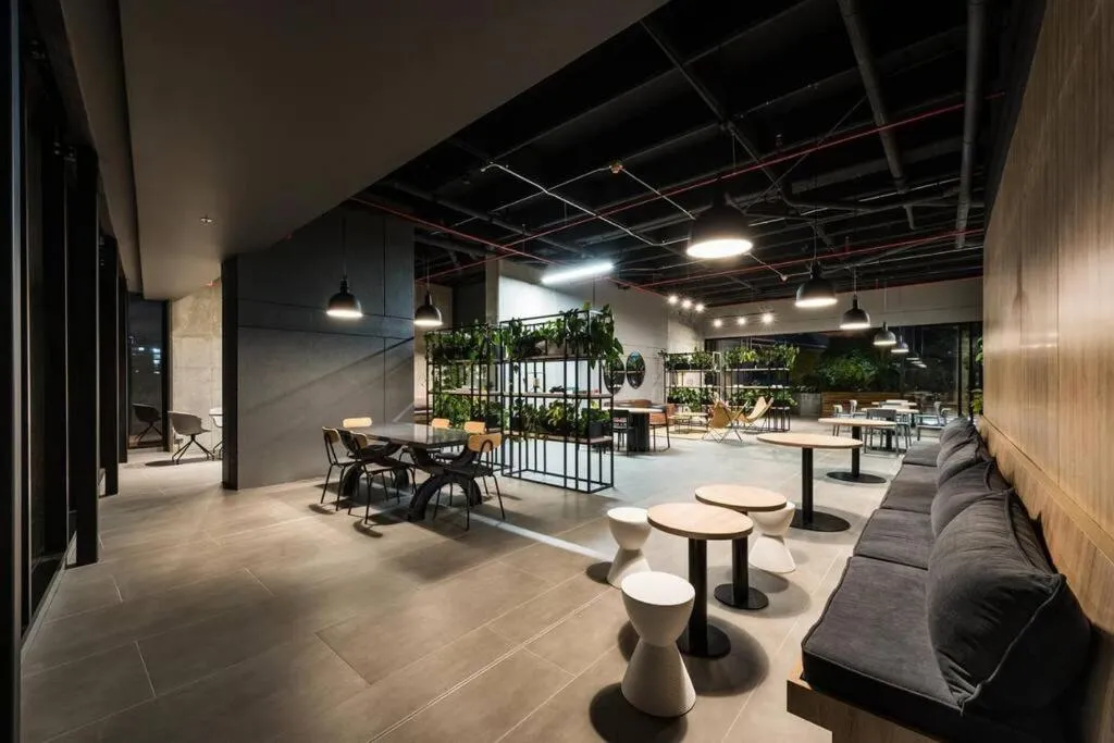 Restaurant/places to eat in Go Living Suites: Your Medellin Retreat