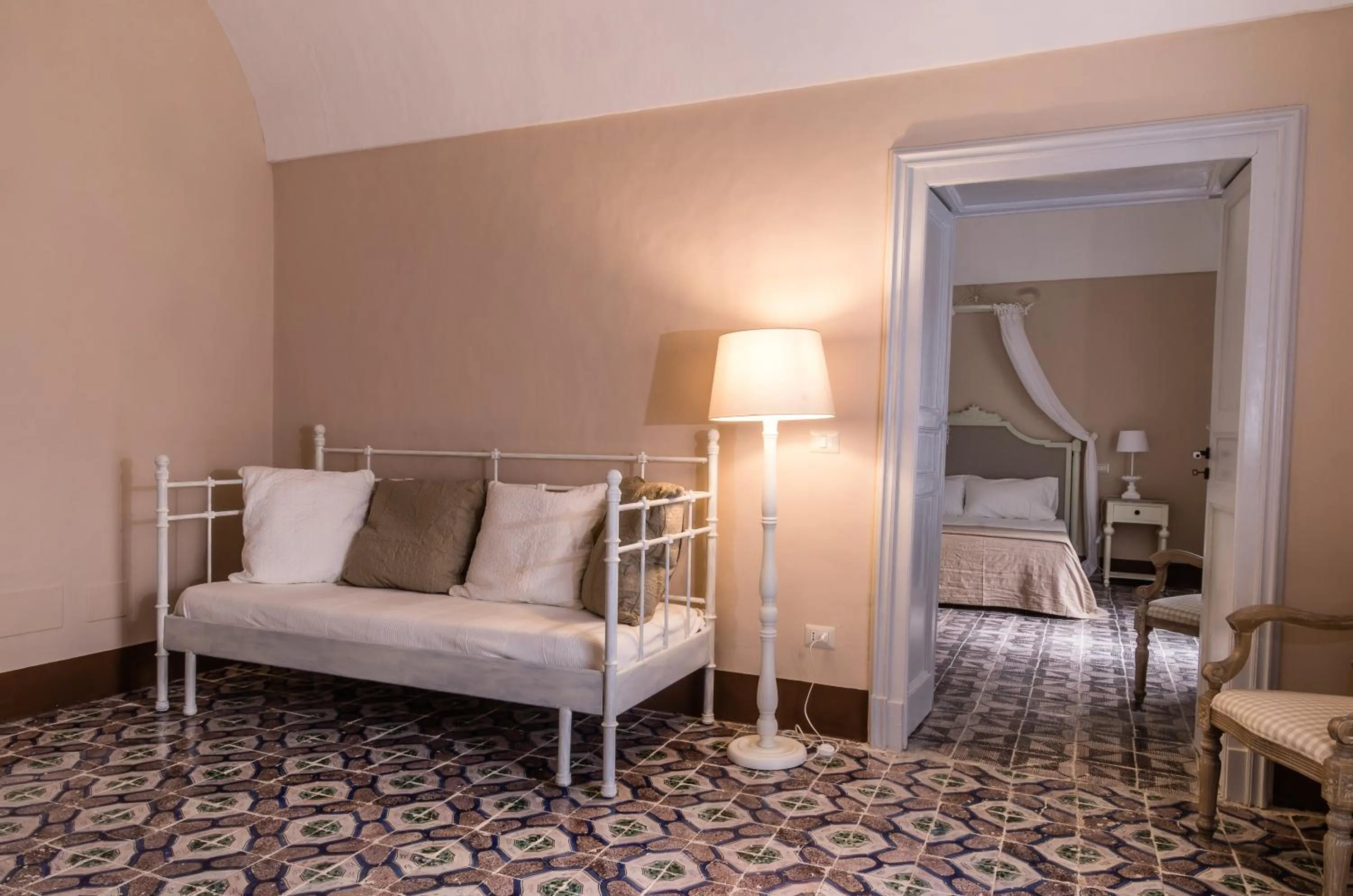 Living room, Bed in Borgo del Carato