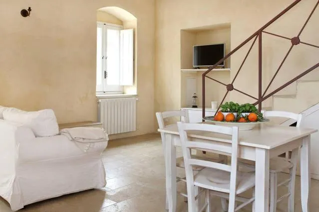 TV and multimedia in Borgo del Carato