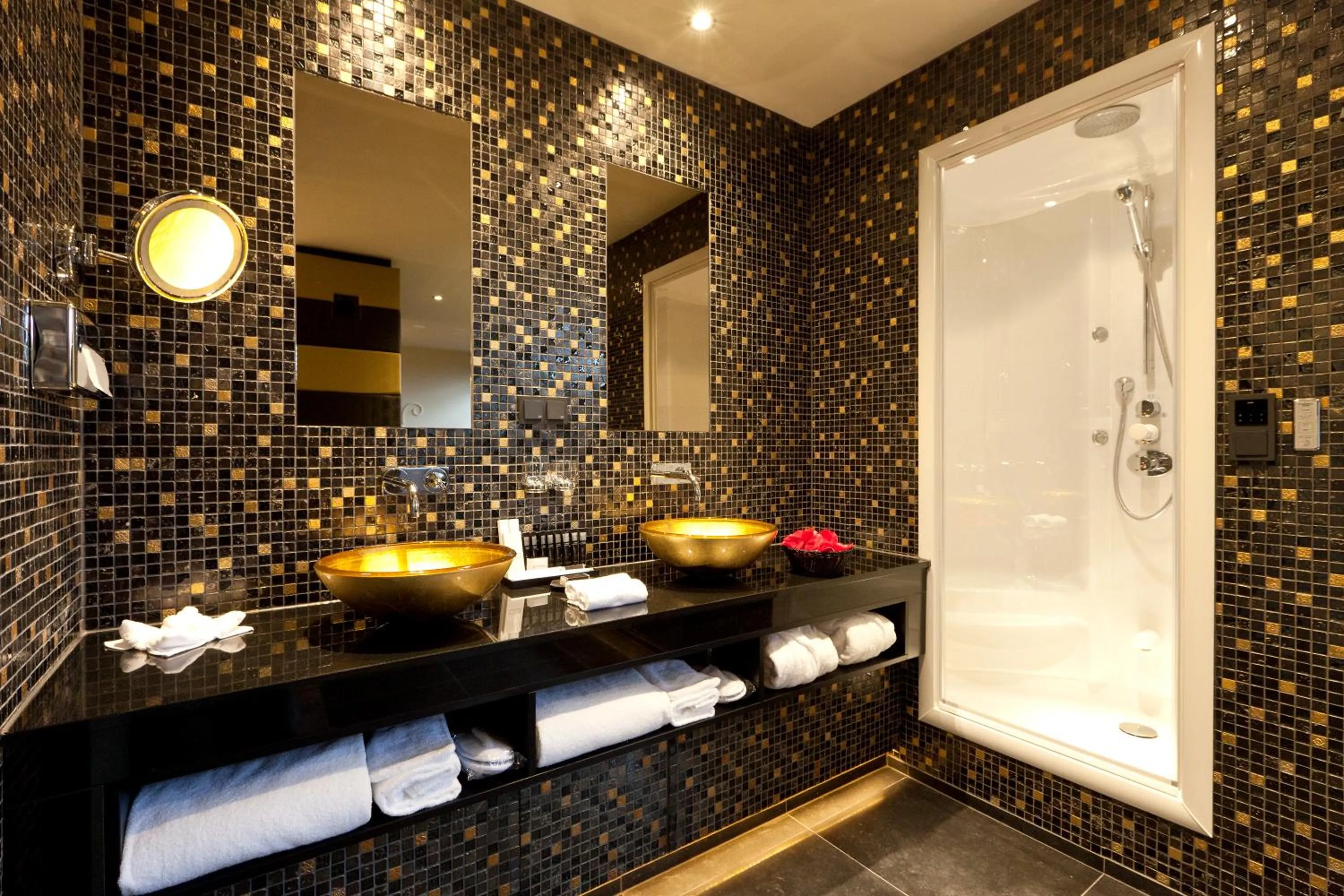 Bathroom in 't Goude Hooft