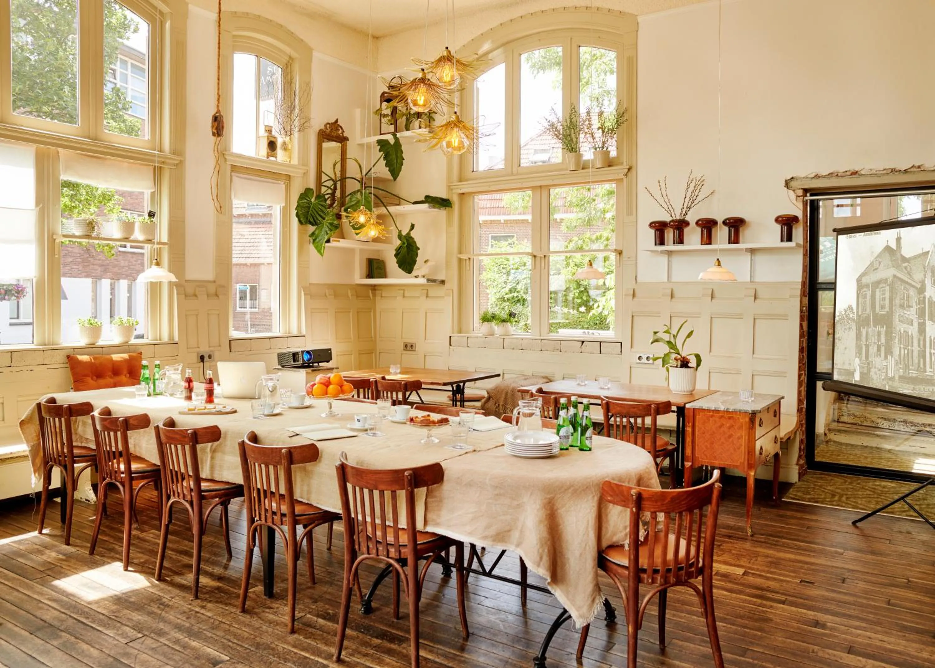 Food and drinks in Hotel Station Amstelveen