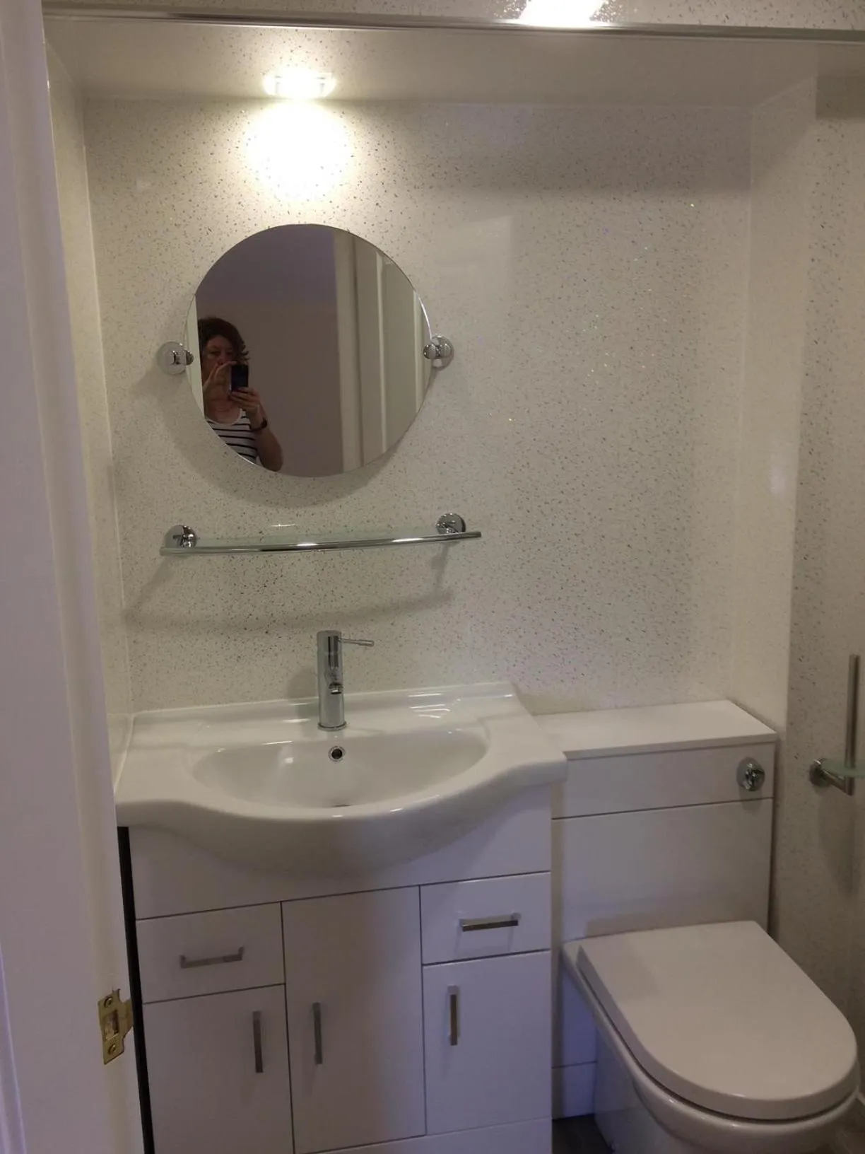 Bedroom in The Village Inn