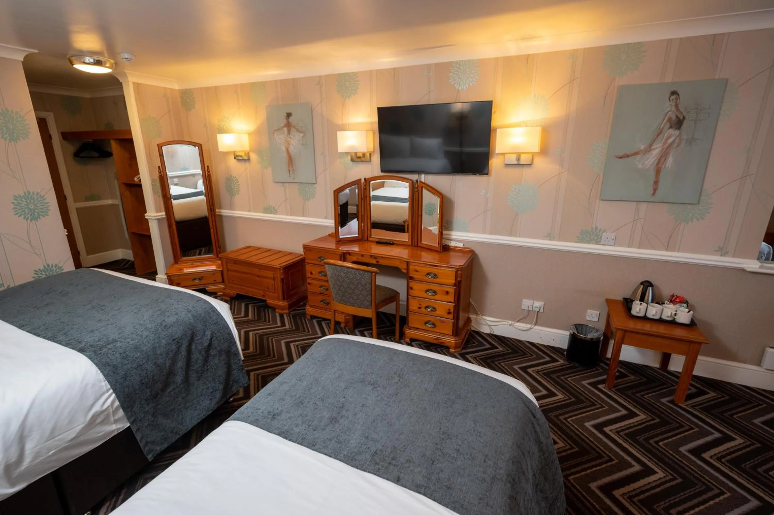 Bed in Bridge Inn By Greene King Inns