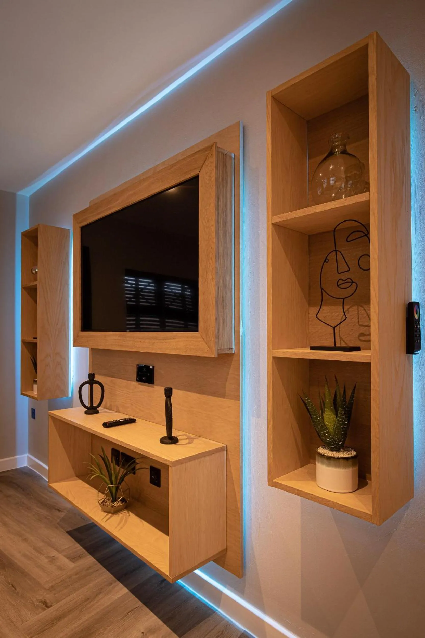 TV and multimedia in The Charleston
