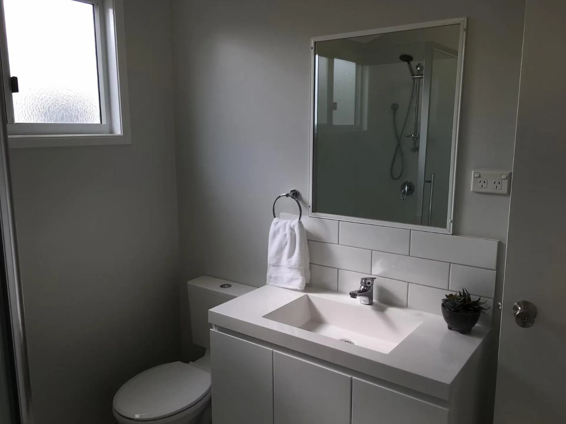 Longreach Apartments