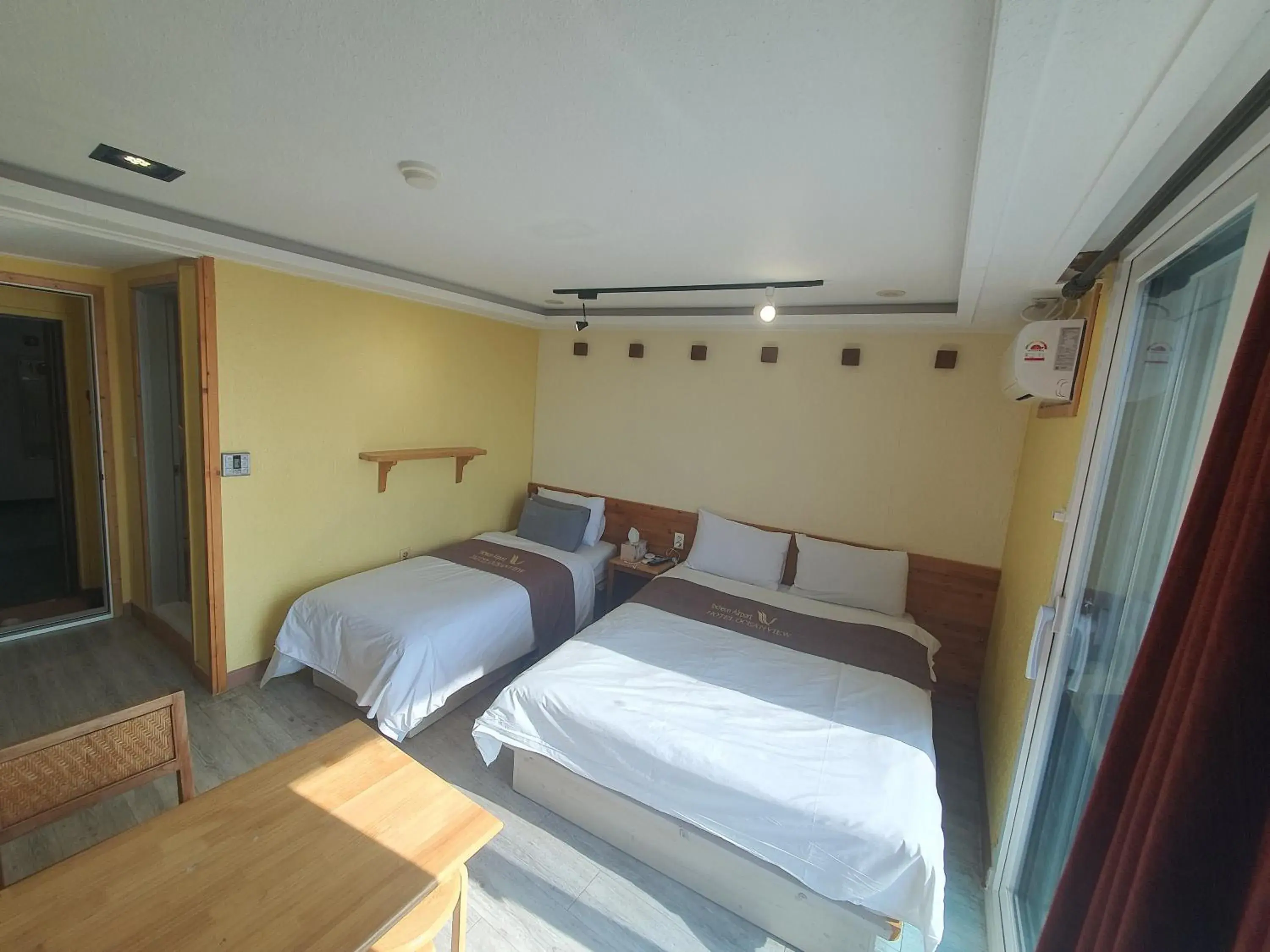 Bed in Hotel Oceanview Bed in Hotel Oceanview