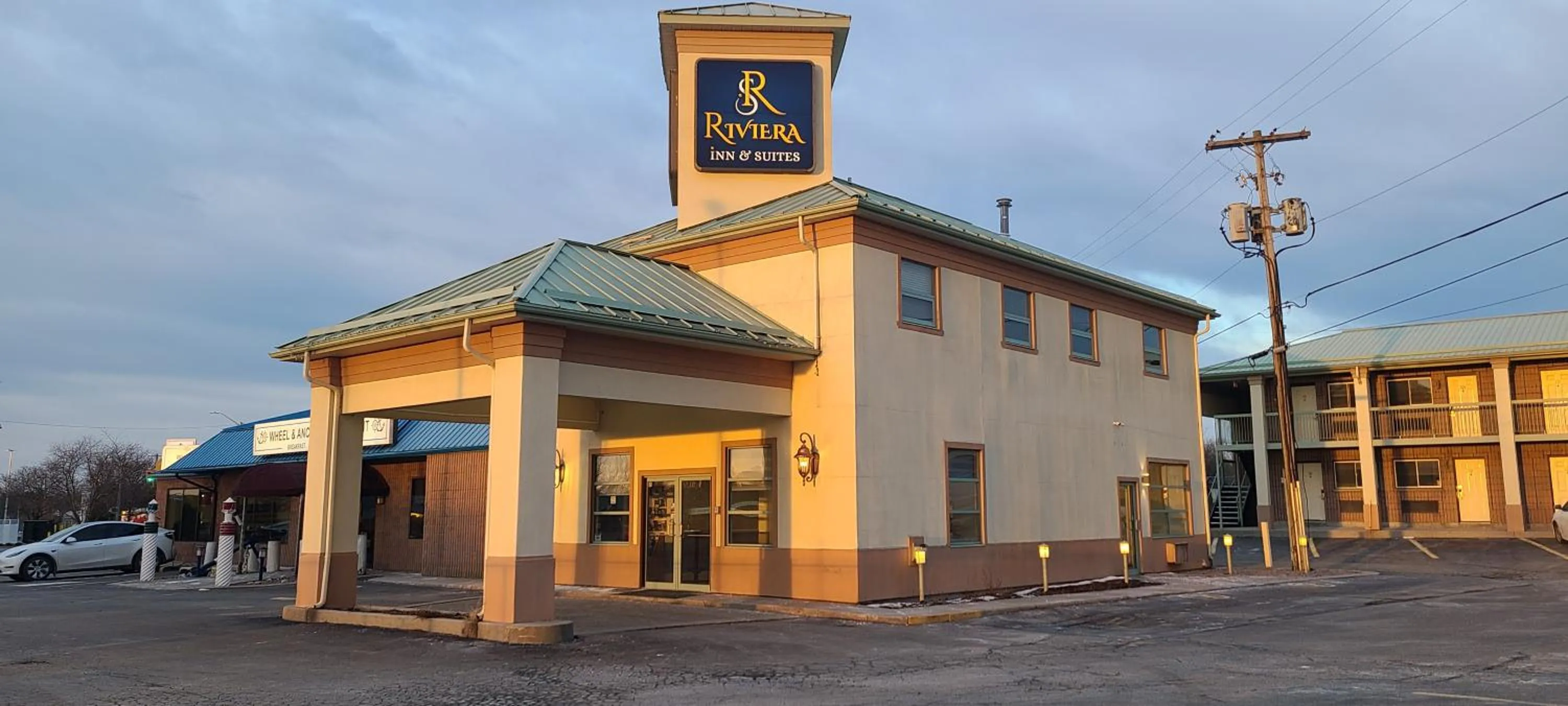 Property building in Riviera Inn And Suites 1000 Islands
