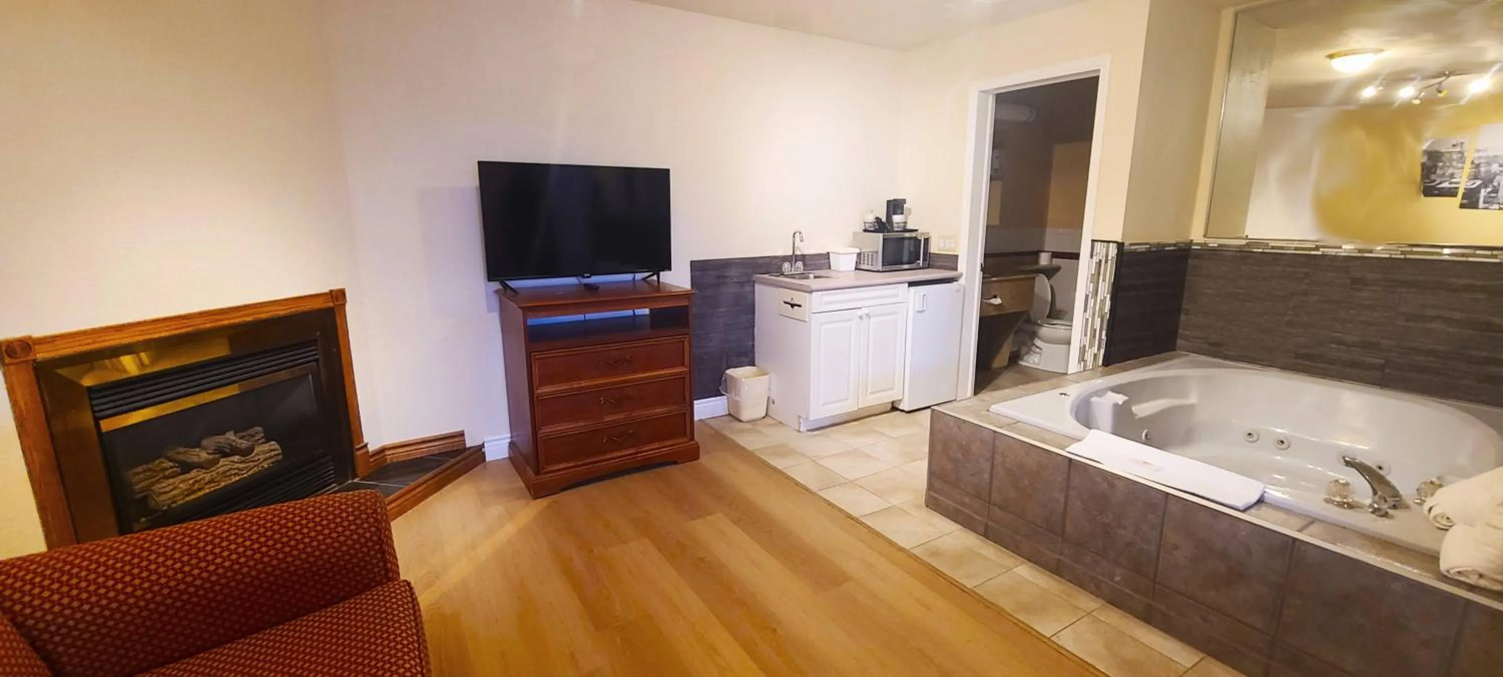 Bed in Riviera Inn And Suites 1000 Islands