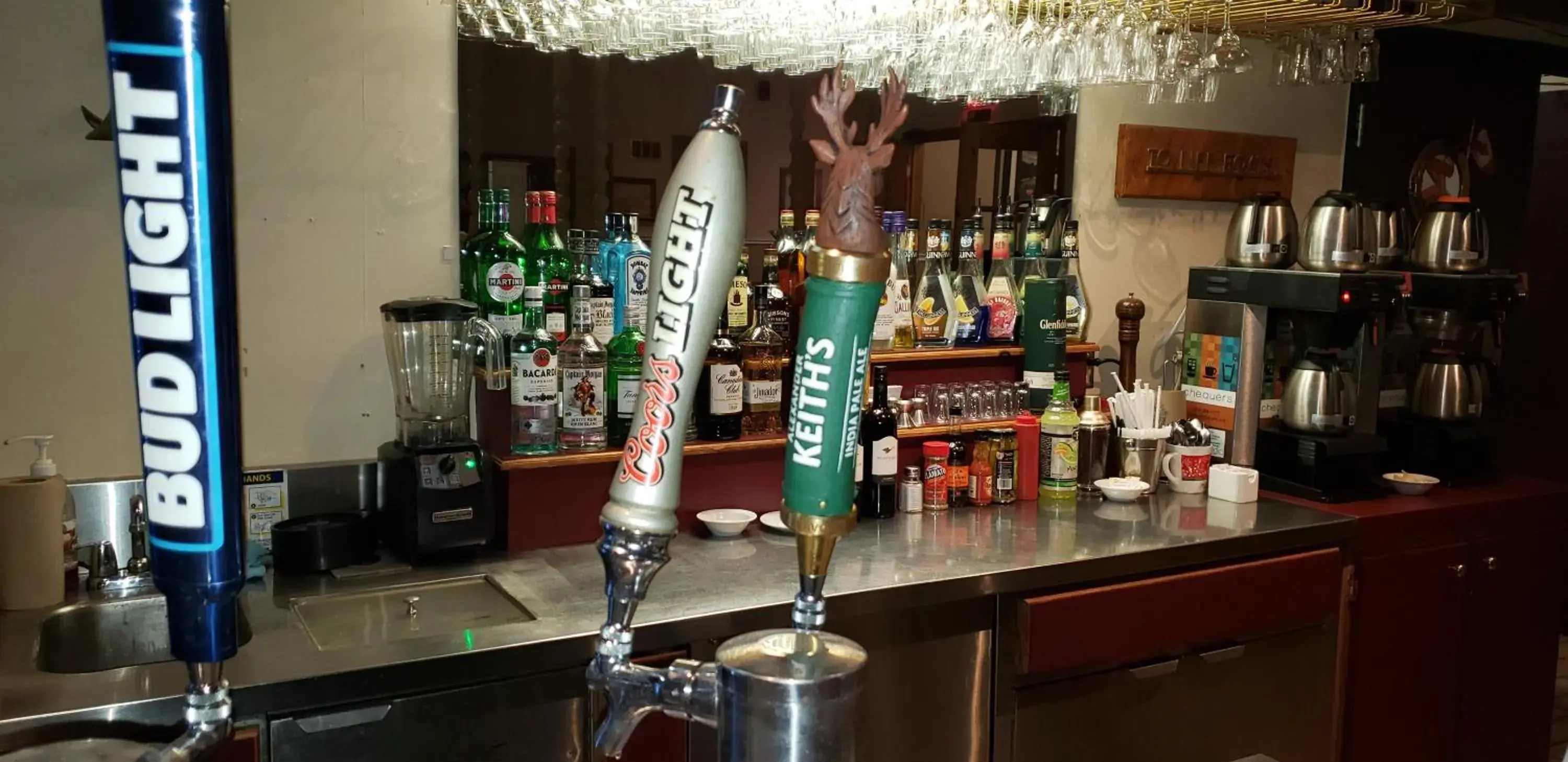 Restaurant/places to eat in Riviera Inn And Suites 1000 Islands Restaurant/places to eat in Riviera Inn And Suites 1000 Islands