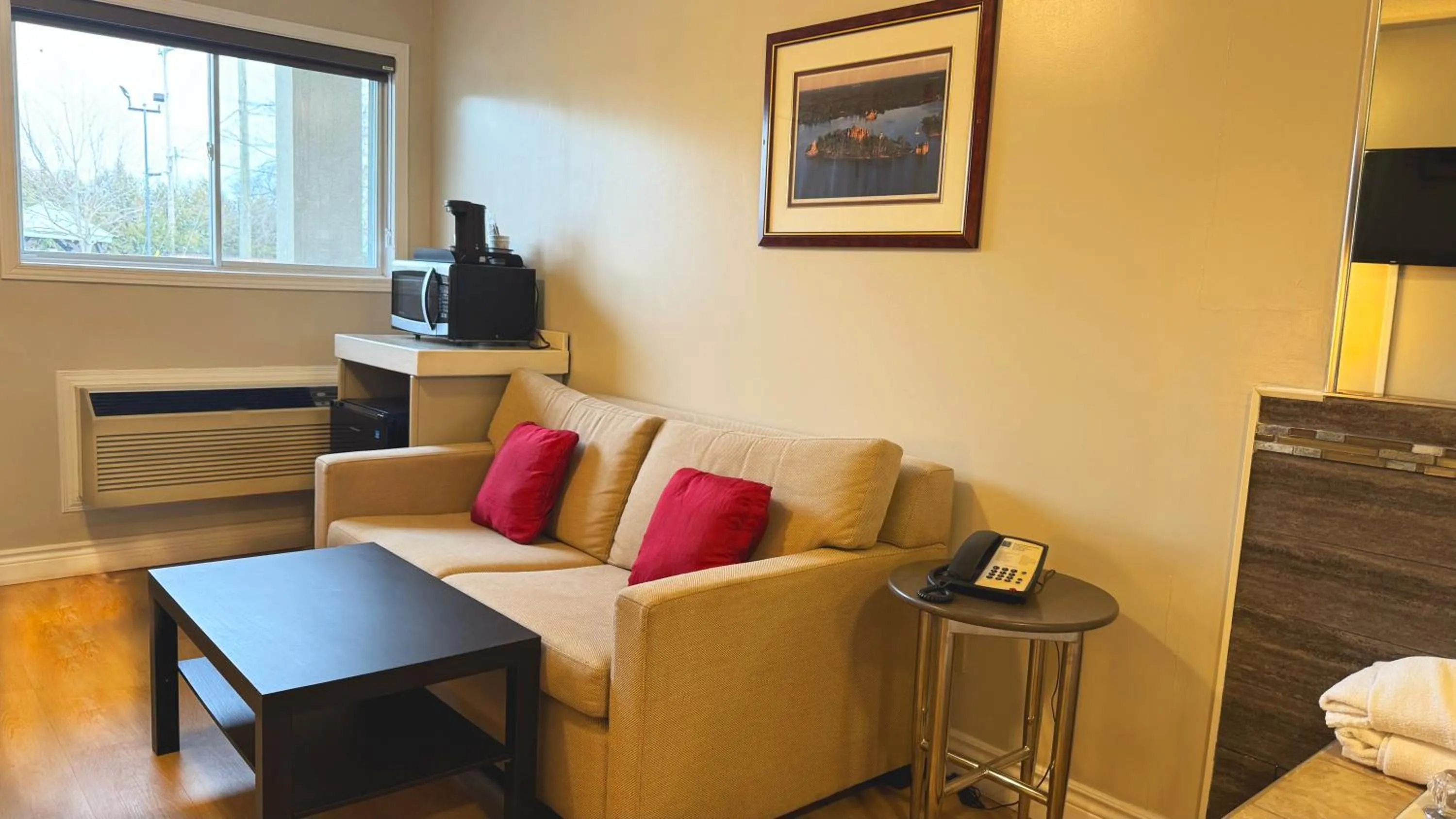 Living room in Riviera Inn And Suites 1000 Islands