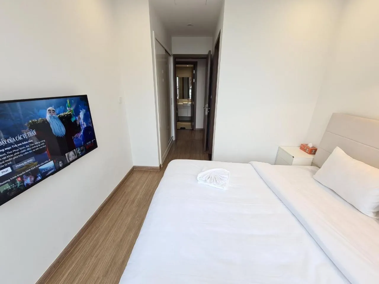 Bed in Vinhomes Skylake