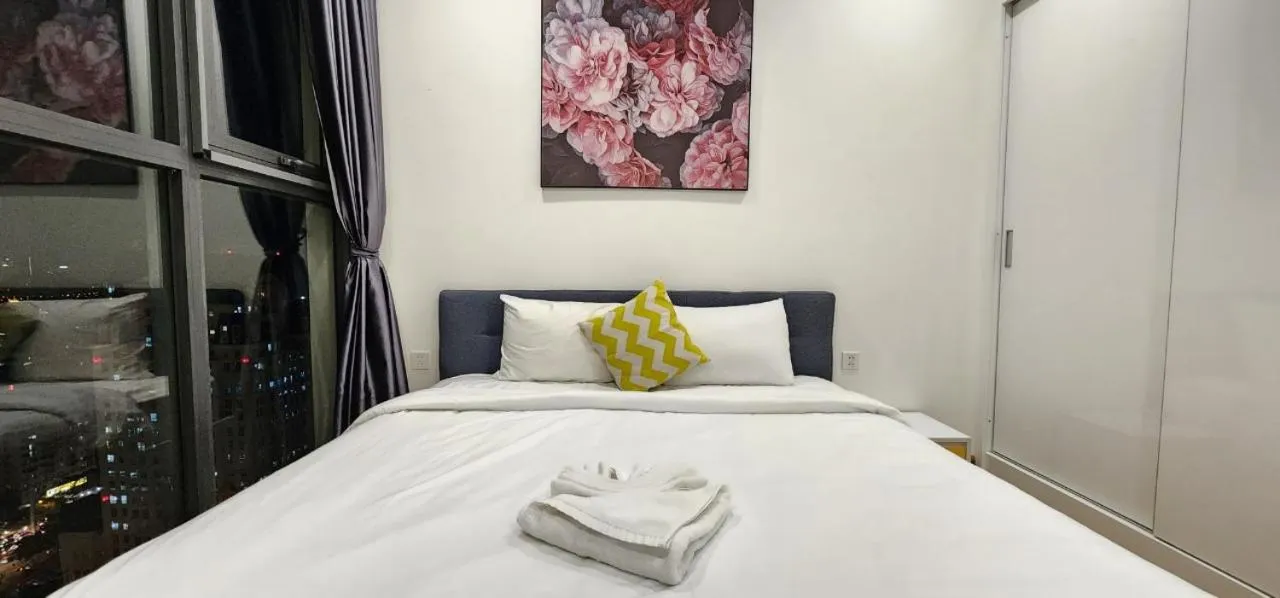 Bed in Vinhomes Skylake