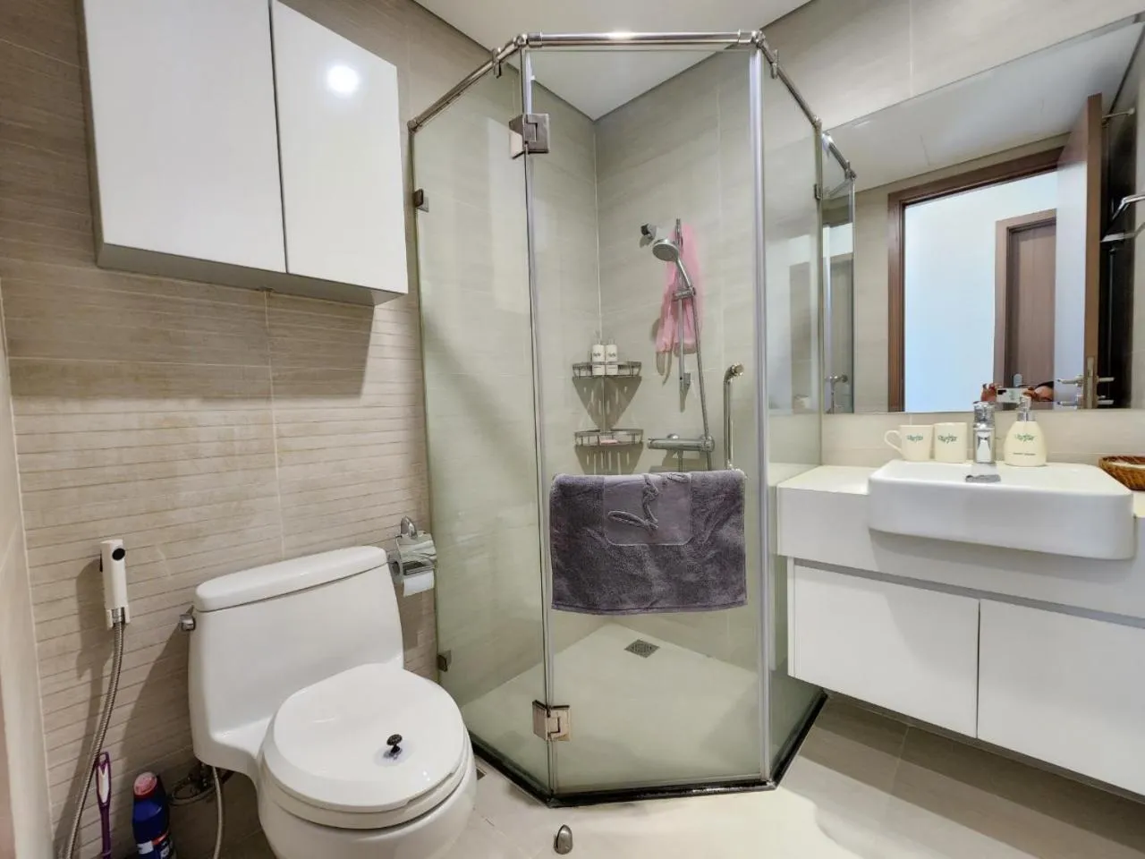 Shower in Vinhomes Skylake