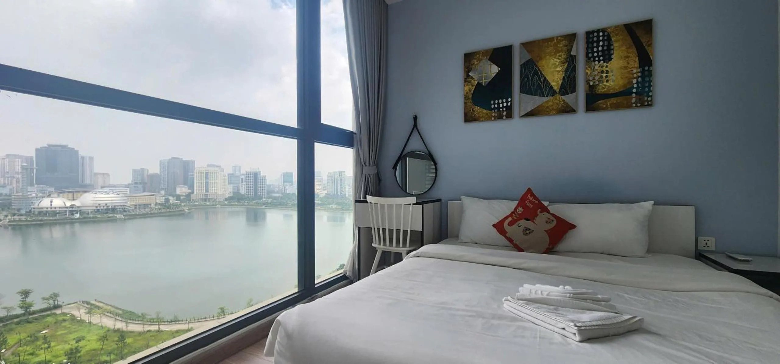 Bed in Vinhomes Skylake