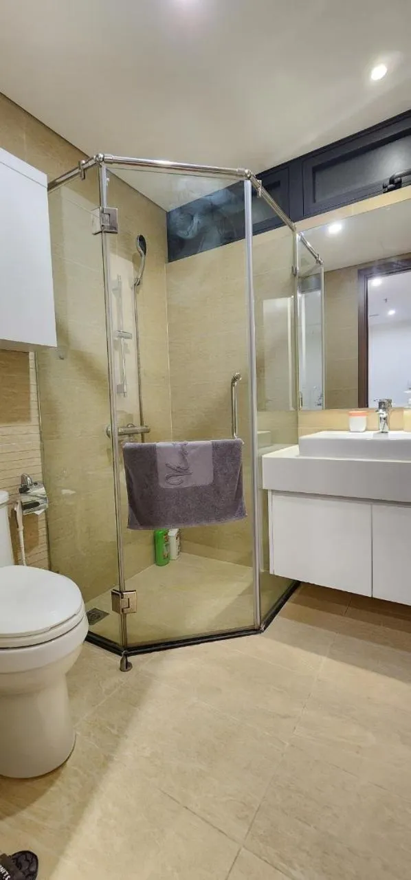 Shower in Vinhomes Skylake