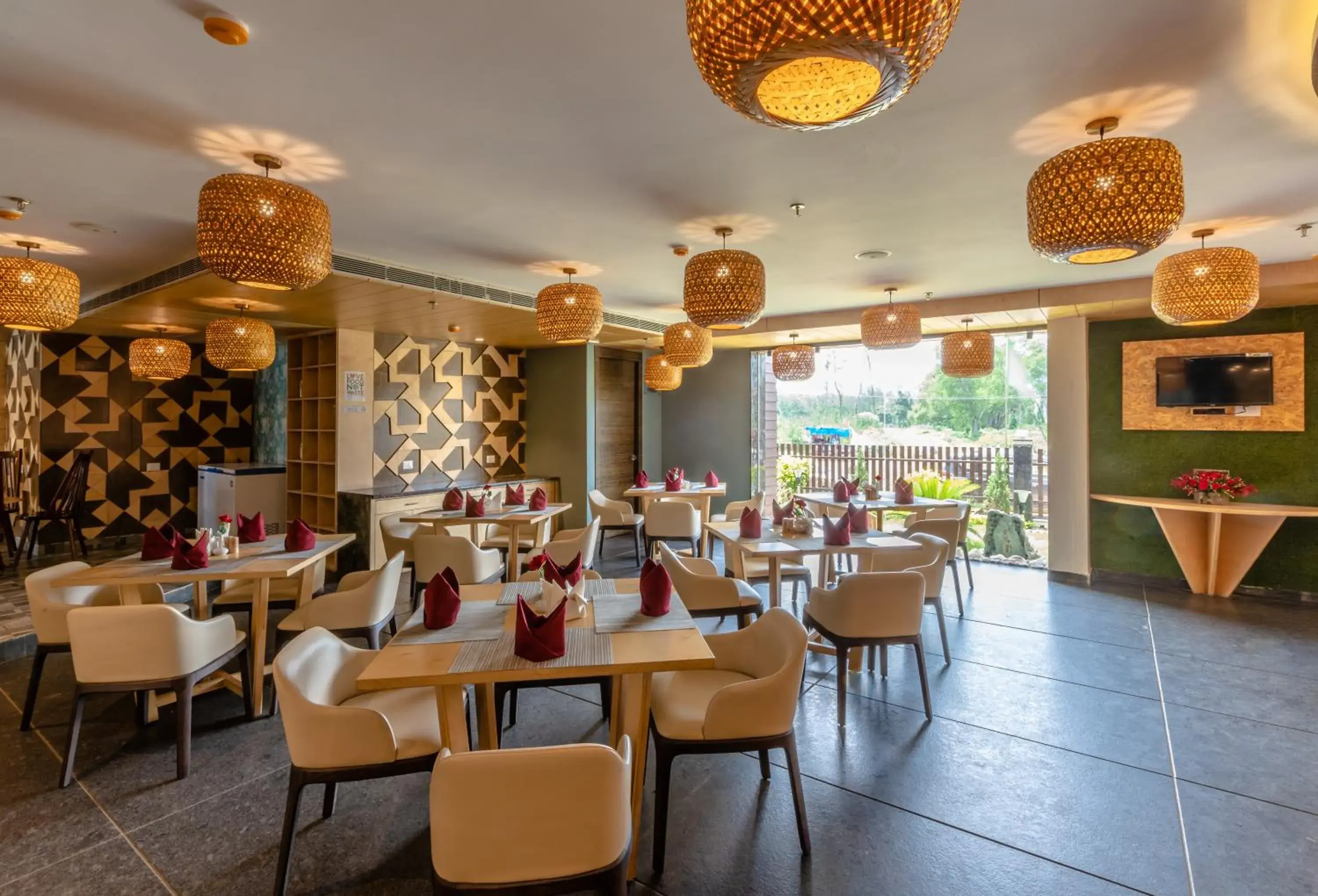 Restaurant/places to eat in The Piku's Inn Restaurant/places to eat in The Piku's Inn