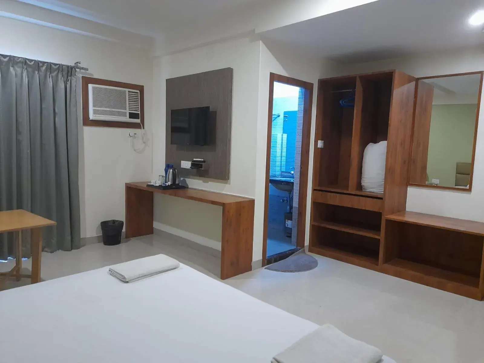 Standard Double Room in The Piku's Inn Standard Double Room in The Piku's Inn