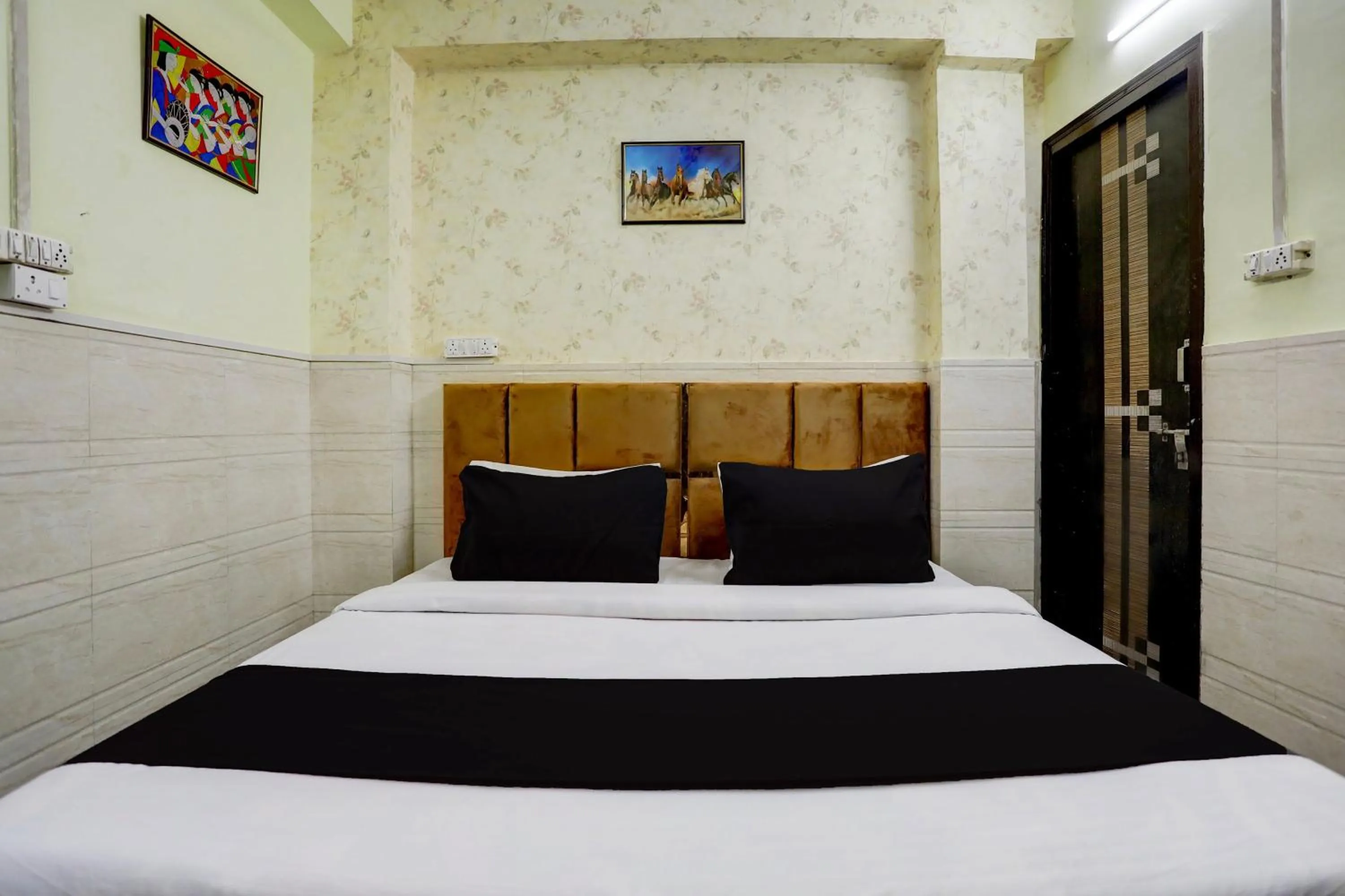 Bedroom, Bed in Hotel O vista 18 inn