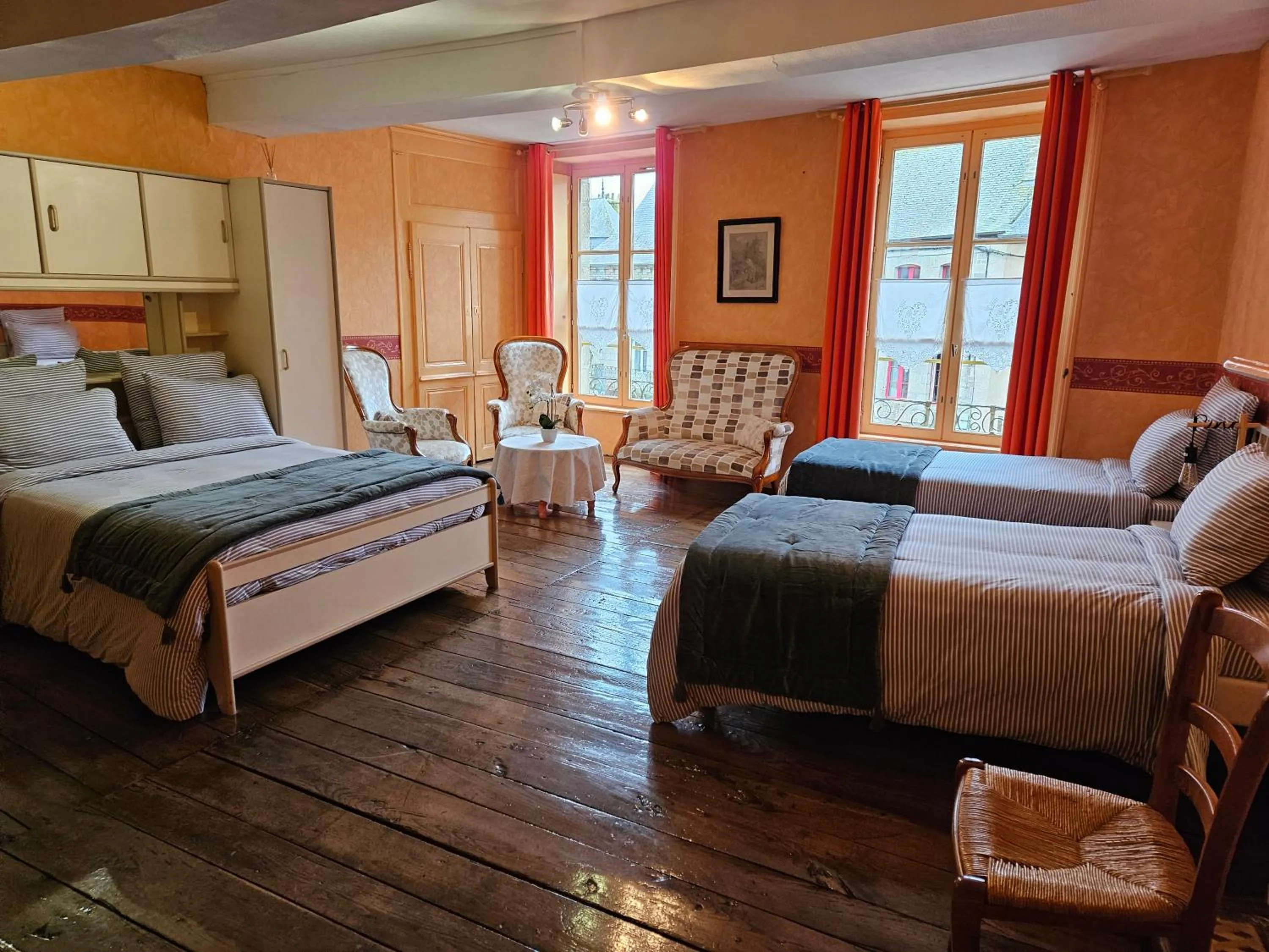 Bedroom, Bed in LA GARDE DUCALE