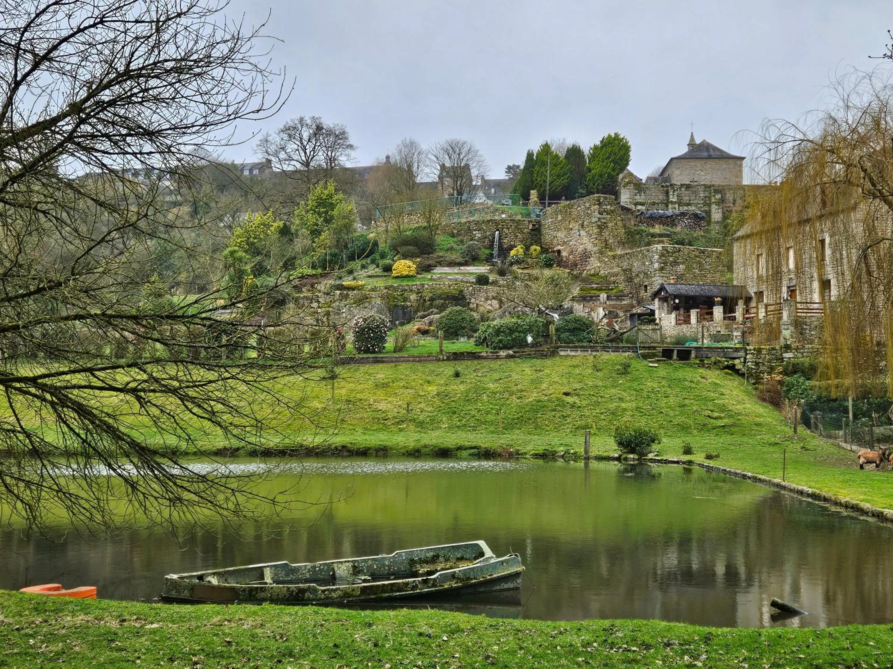 Nearby landmark in LA GARDE DUCALE