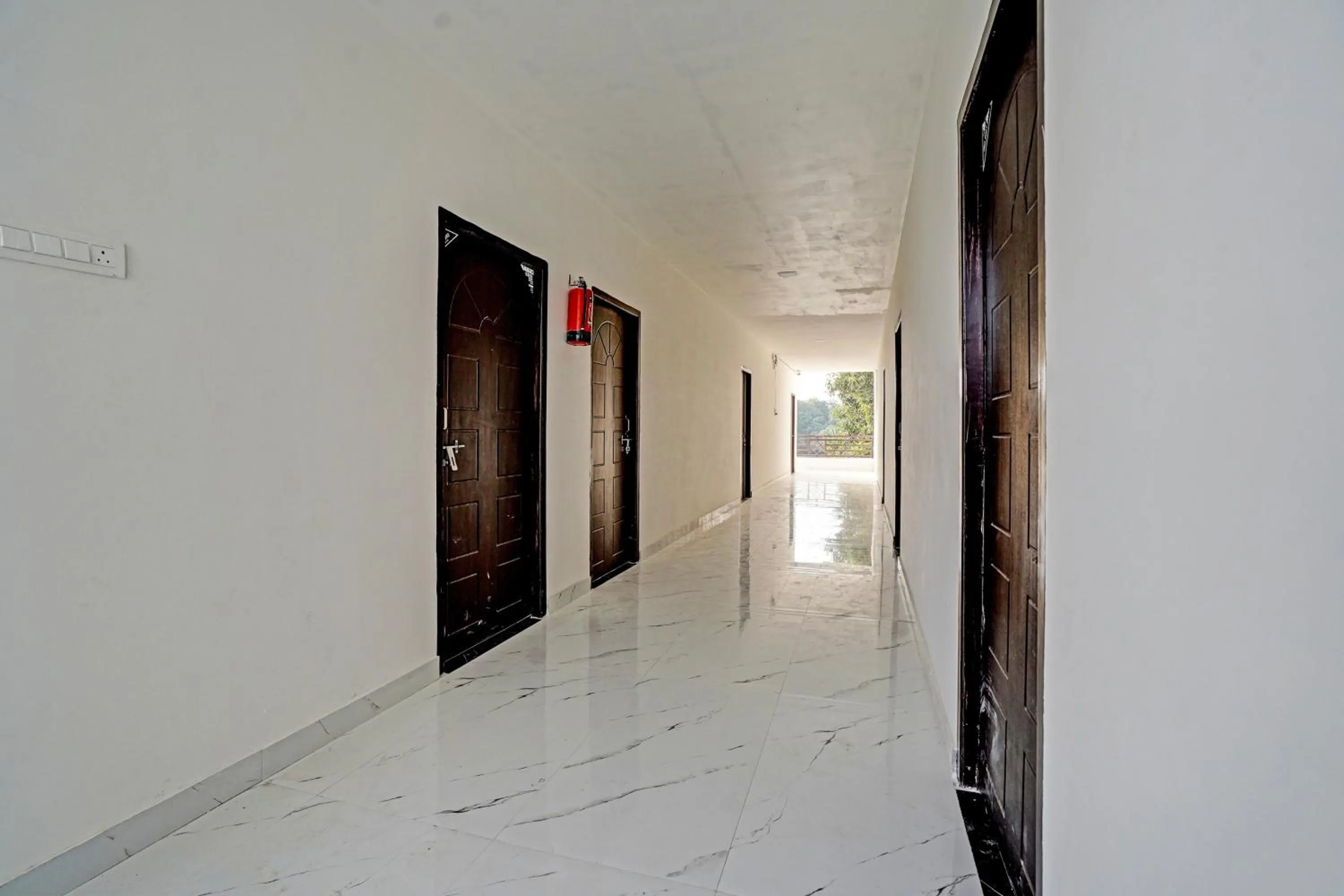 Lobby or reception in Hotel O by OYO Hira Royal Palace And Lawn