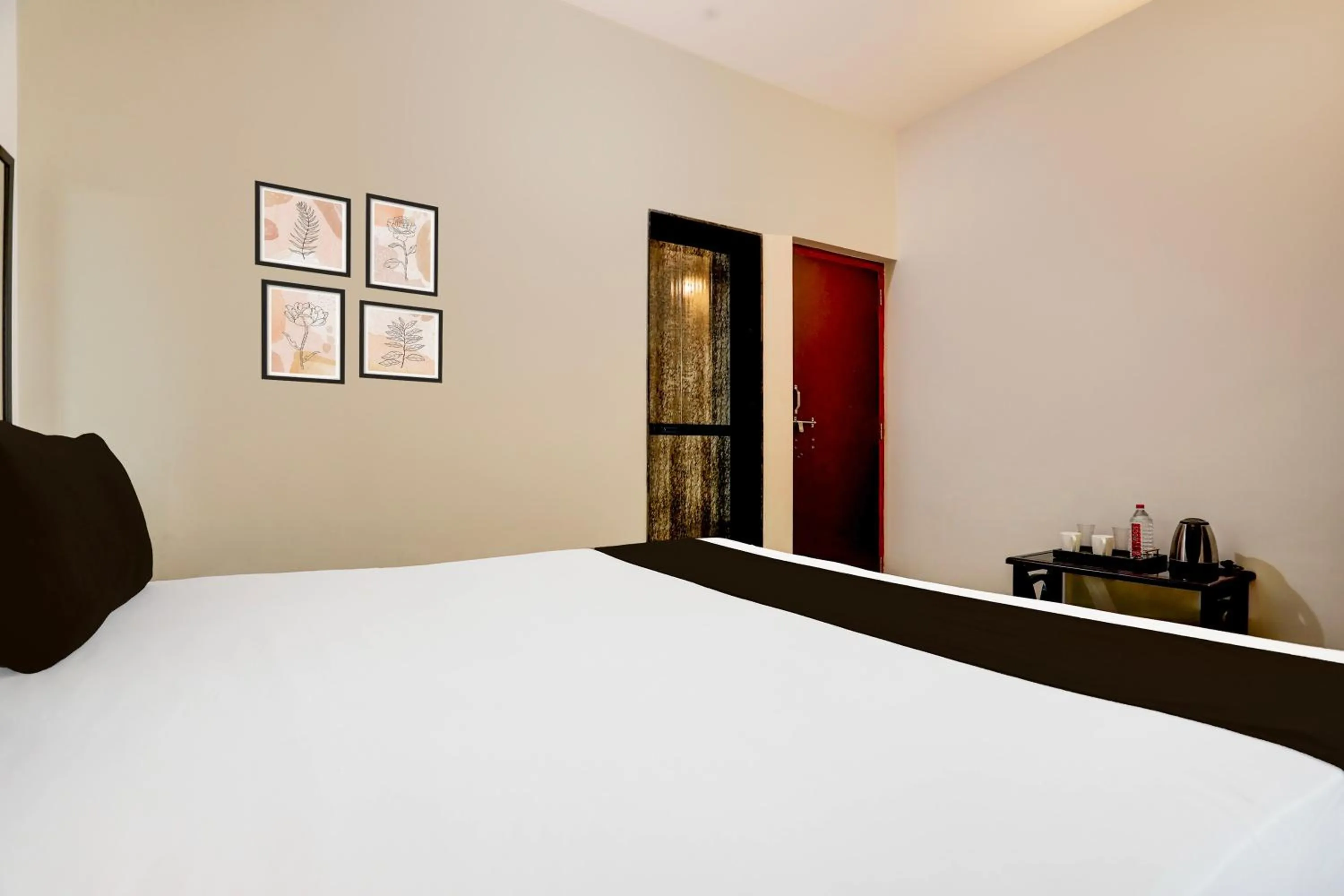 Bedroom in Hotel O Aqua Service Apartments