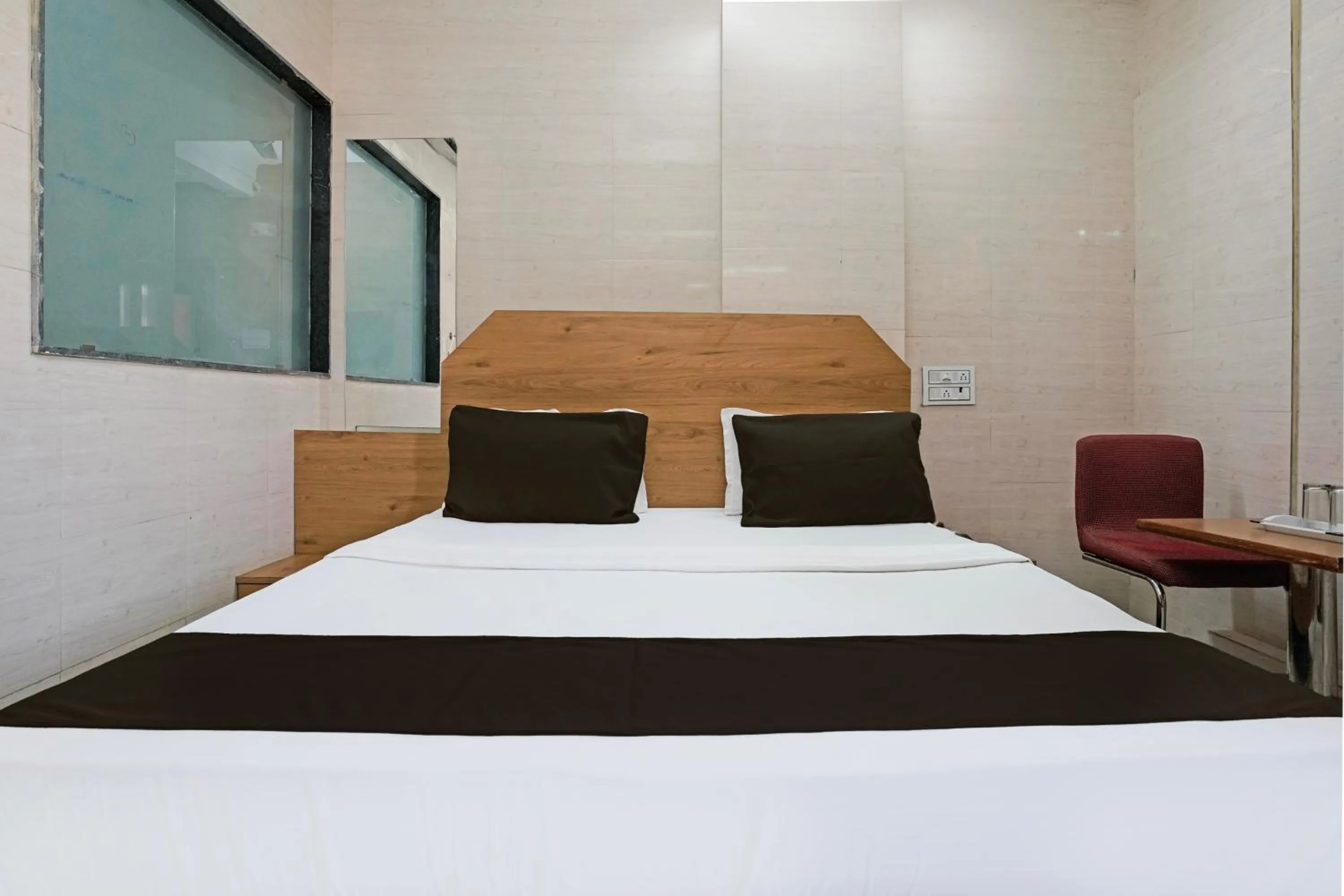 Bedroom, Bed in Super Hotel O H.R.KING HOTEL