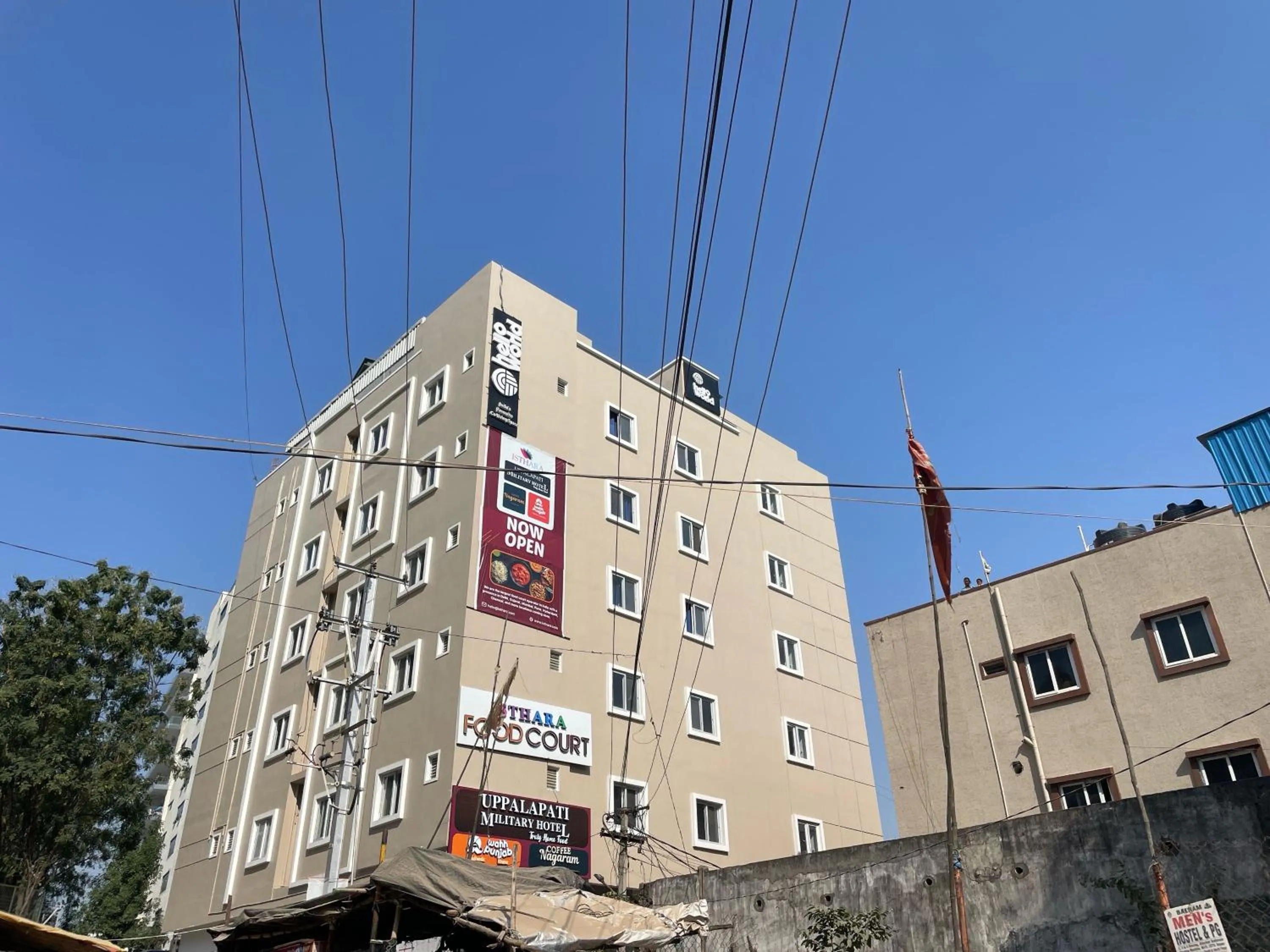 Facade/entrance in Hotel O Helloworld tech view