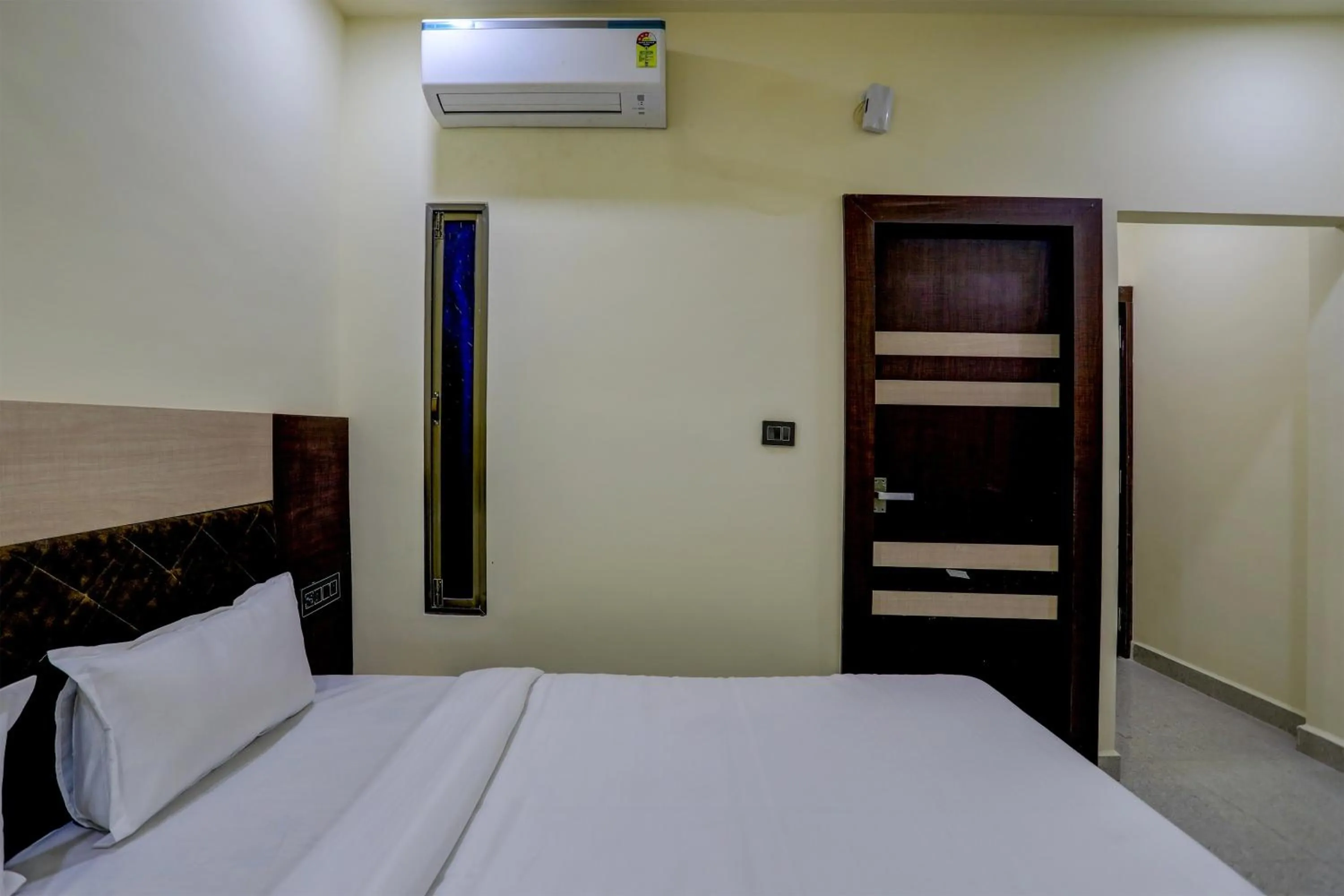 Bedroom, Bed in Hotel O Madhuram Residency
