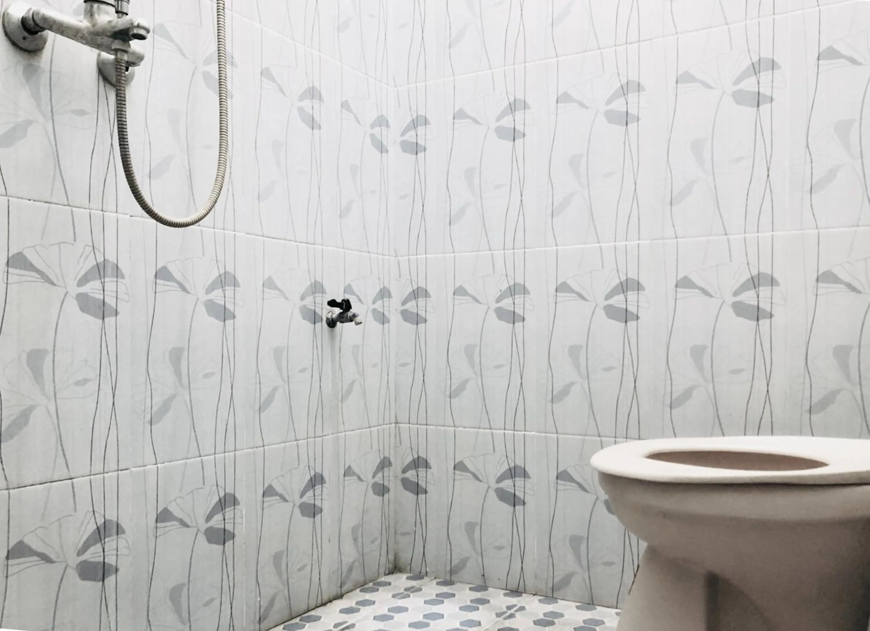 Bathroom in Wisma Air Mancur Malang Mitra RedDoorz