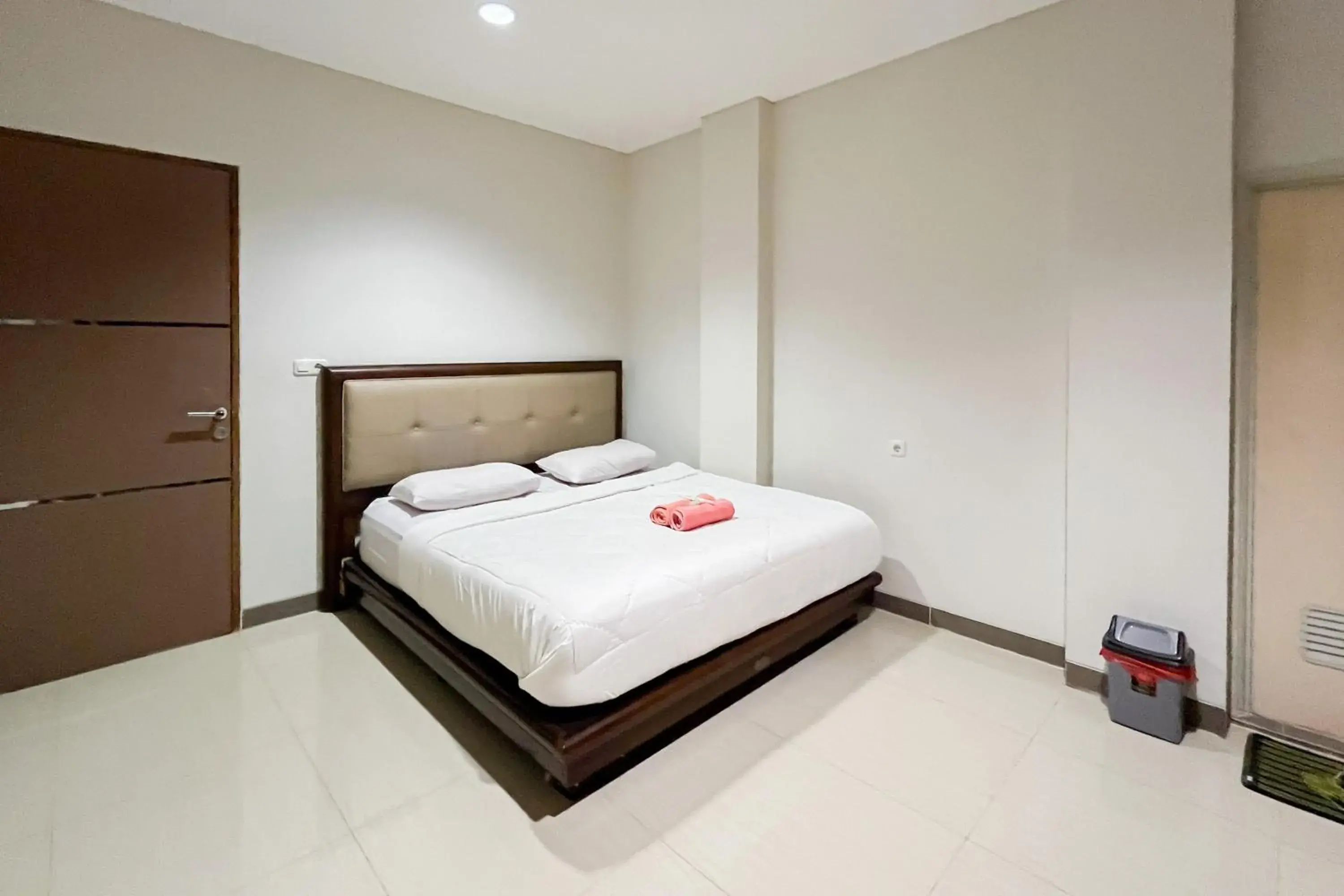 Superior Double Room in Urbanview Hotel Wongso Pangkal Pinang Superior Double Room in Urbanview Hotel Wongso Pangkal Pinang