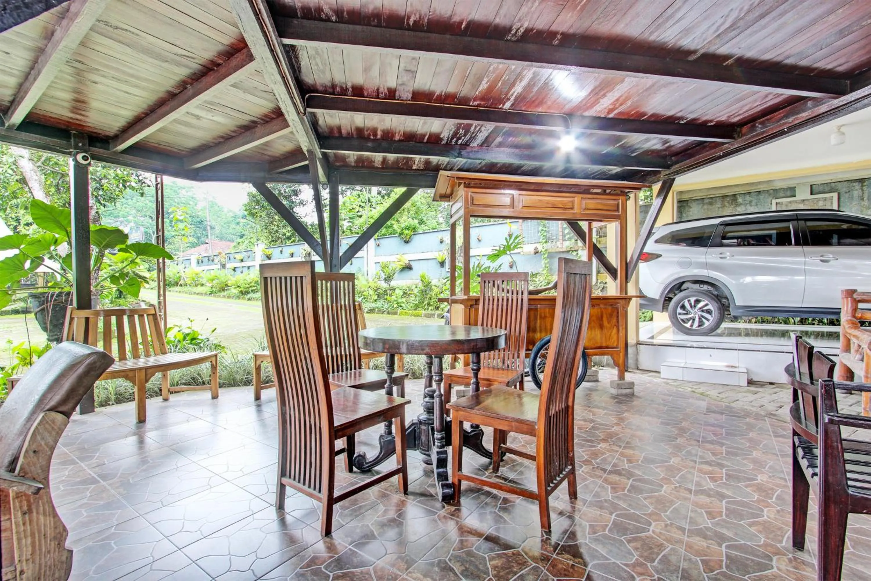 Lobby or reception in Hotel O Puri Adem 86 Syariah BunkbedNearMerapi Golf Club