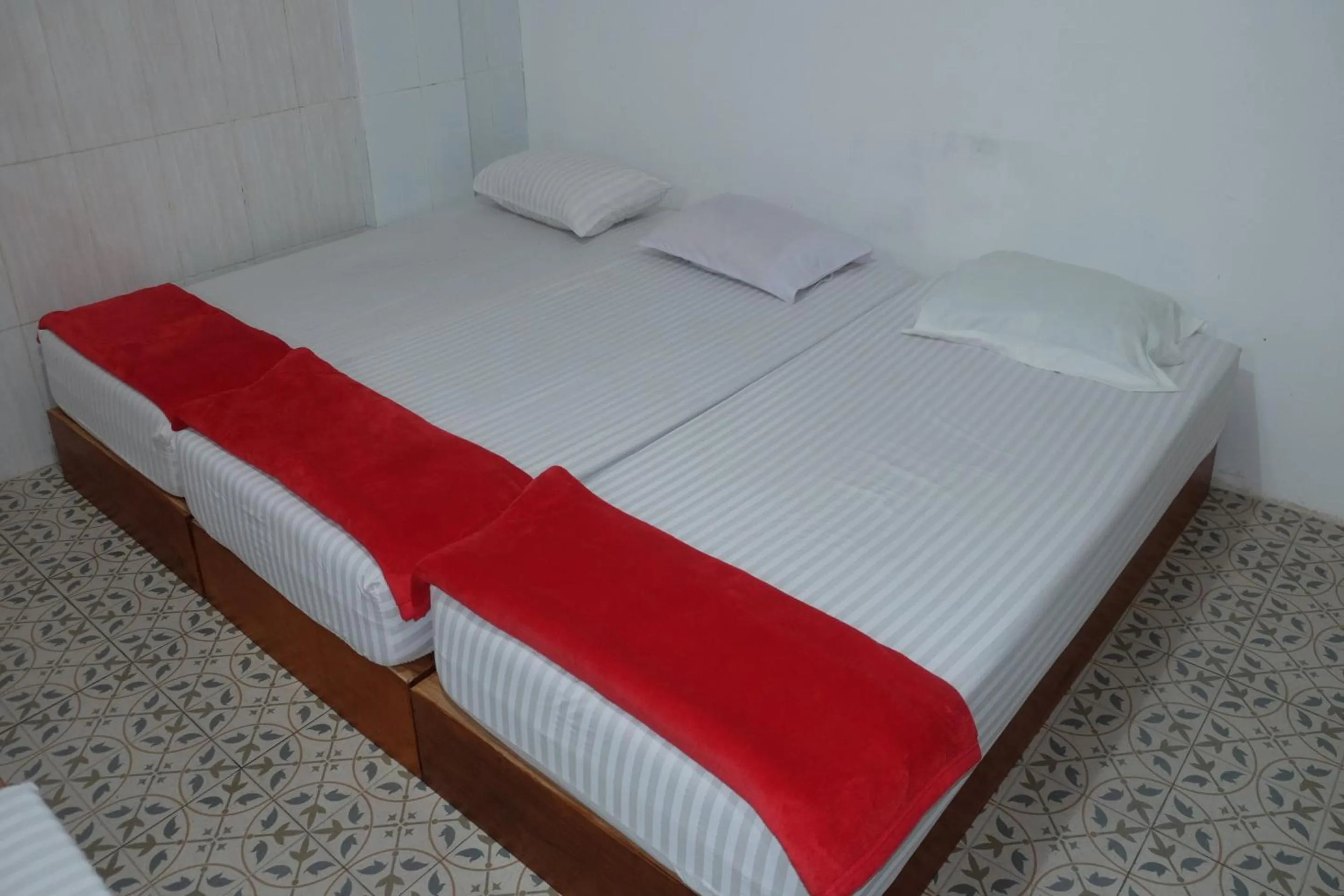 Standard Single Room - single occupancy in Hotel O Puri Adem 86 Syariah BunkbedNearMerapi Golf Club