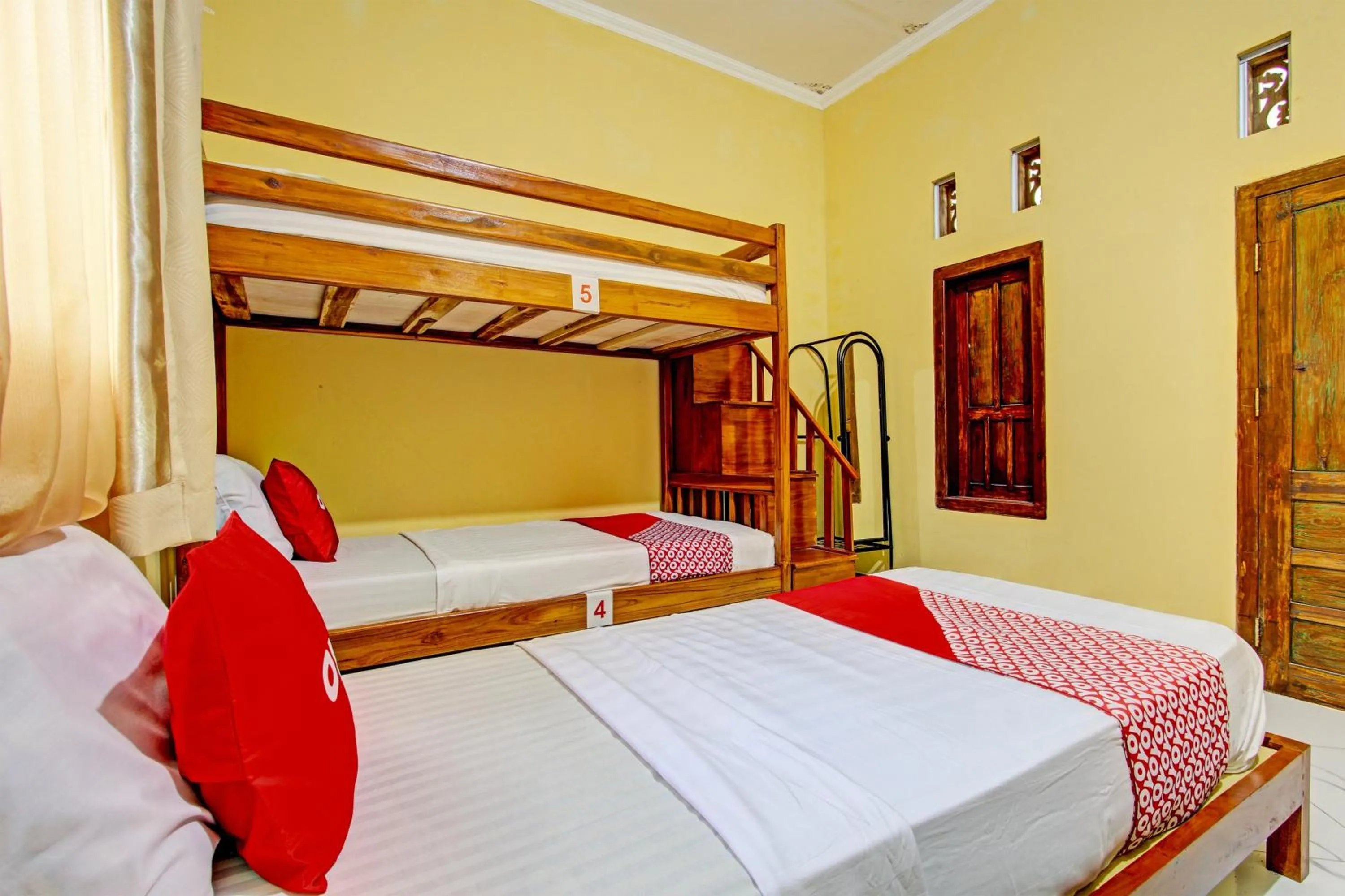 Bedroom, Bed in Hotel O Puri Adem 86 Syariah BunkbedNearMerapi Golf Club