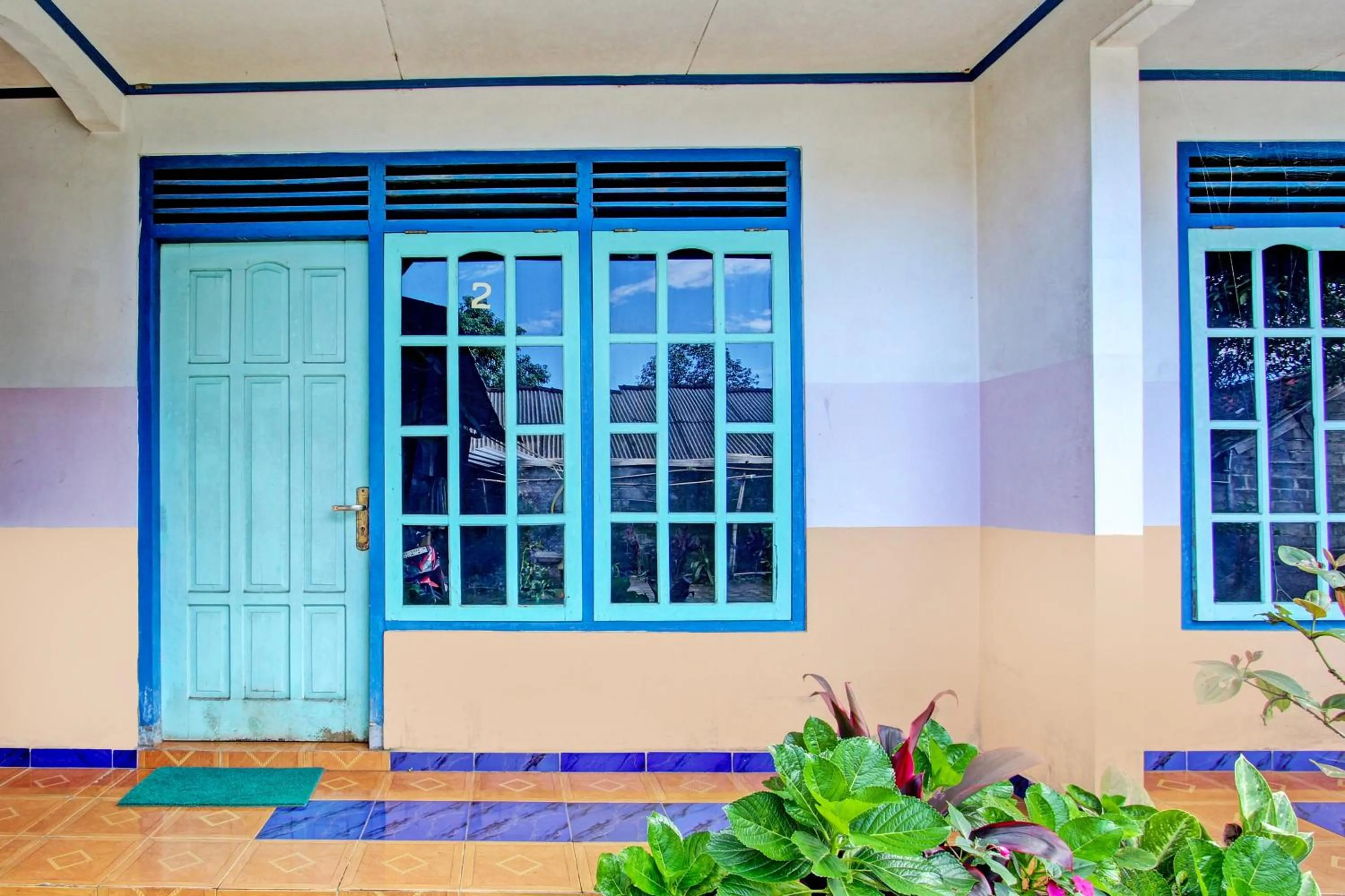 Lobby or reception in SPOT ON 93596 Pondok Wisata Pesona Asri