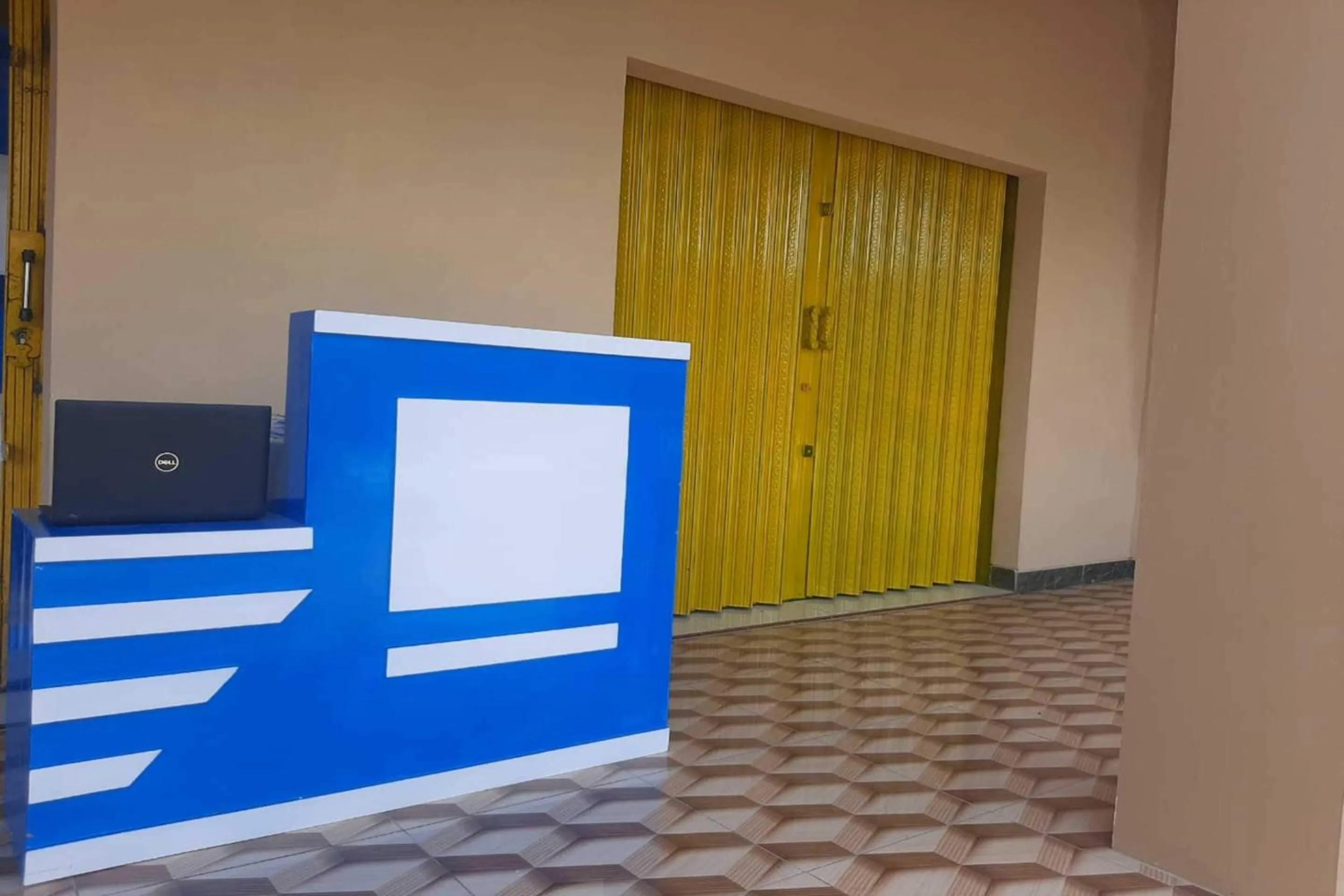 Lobby or reception in Hotel O Syagita Kos & Penginapan Syariah