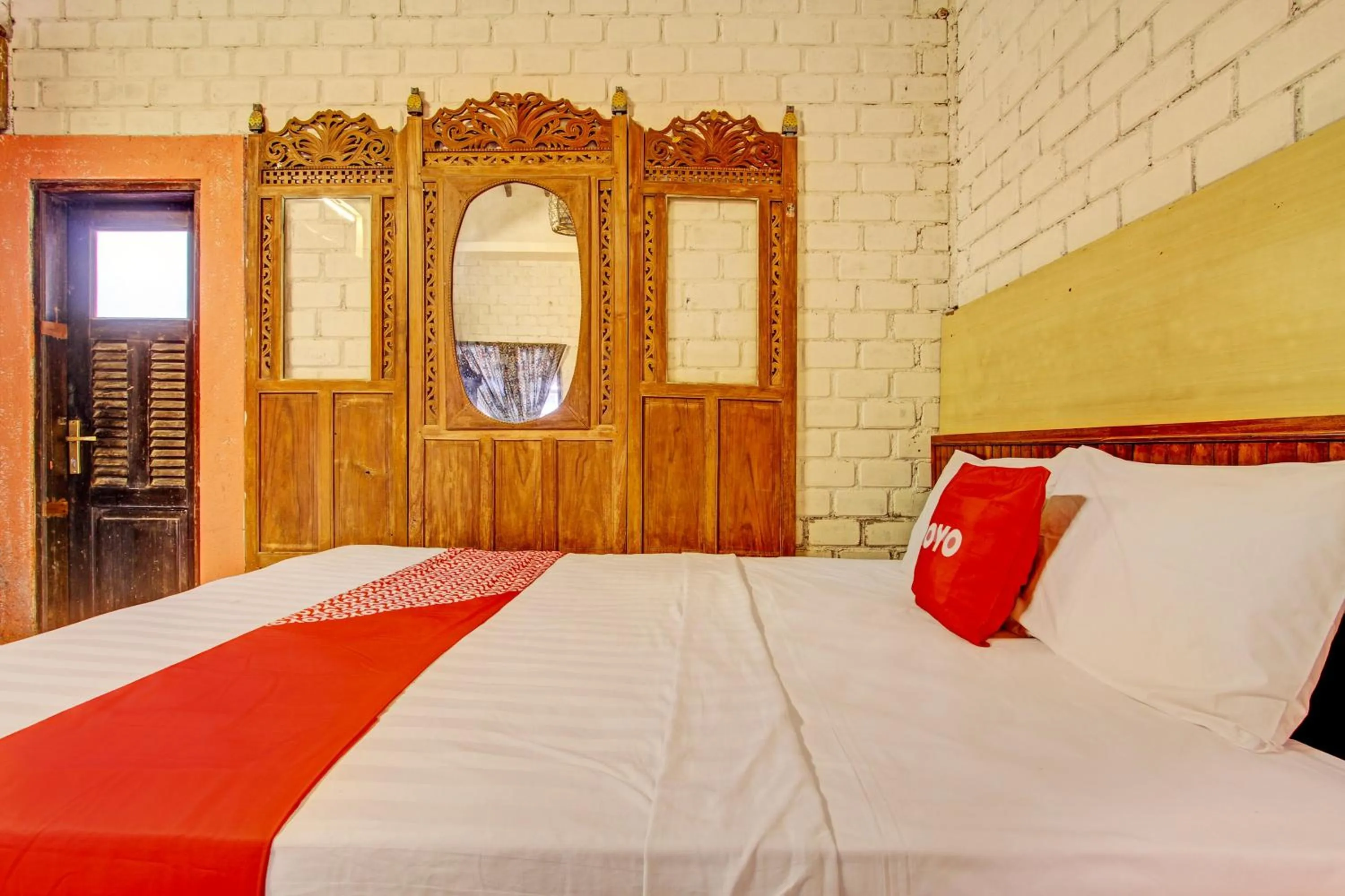 Bedroom in Hotel O Omah Baturan Syariah