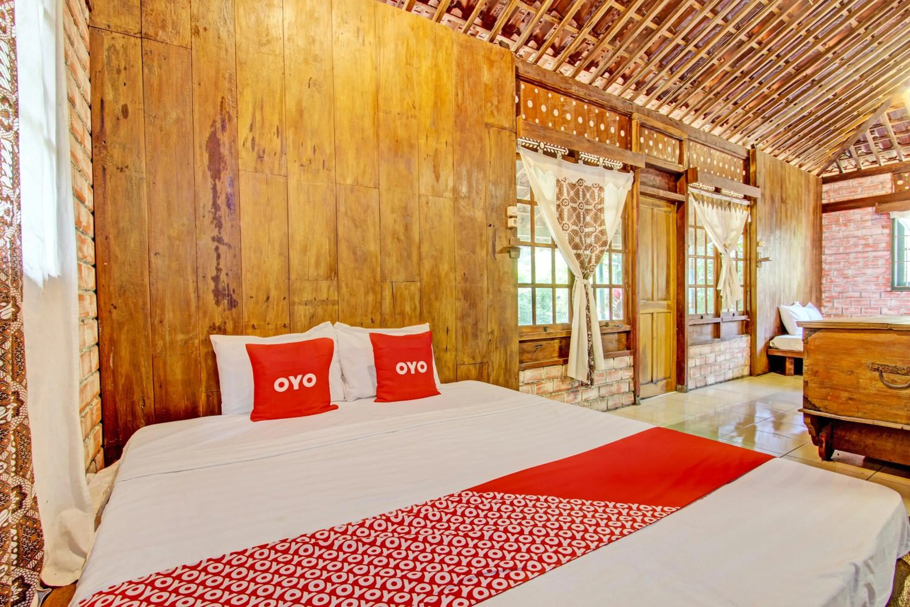 Bedroom in Hotel O Omah Baturan Syariah