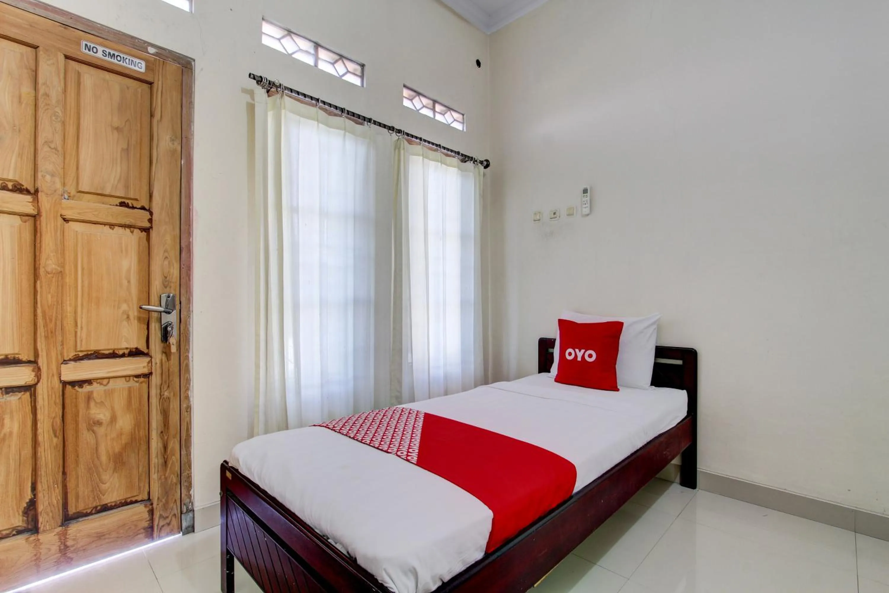 Bedroom in OYO 93600 Barong Ijo Homestay Syariah