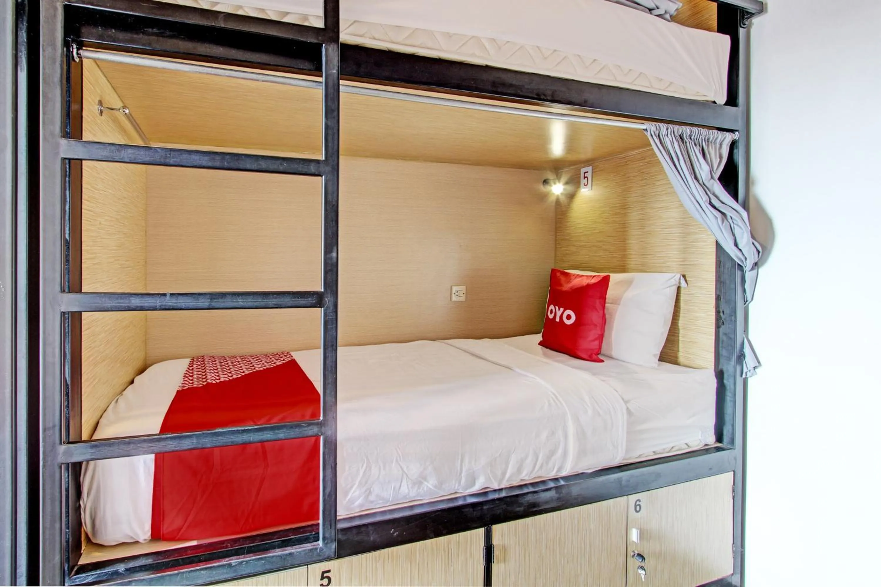 Bedroom, Bed in Hotel O Penak Malioboro Bunk Bed
