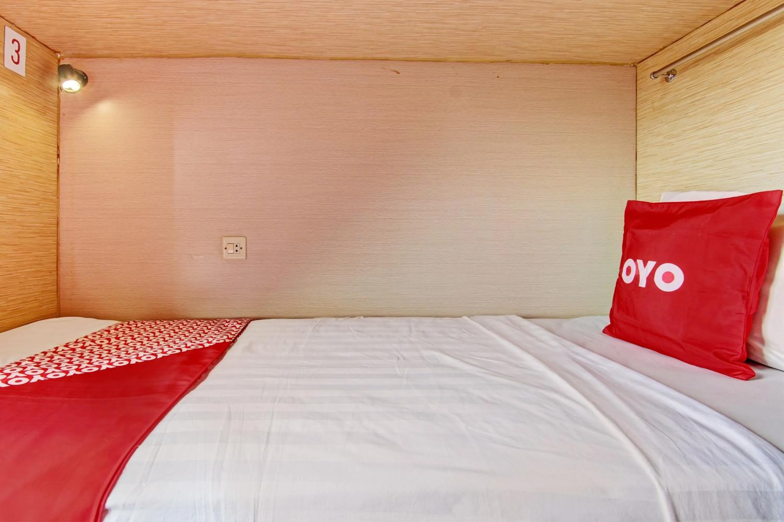 Bedroom, Bed in Hotel O Penak Malioboro Bunk Bed