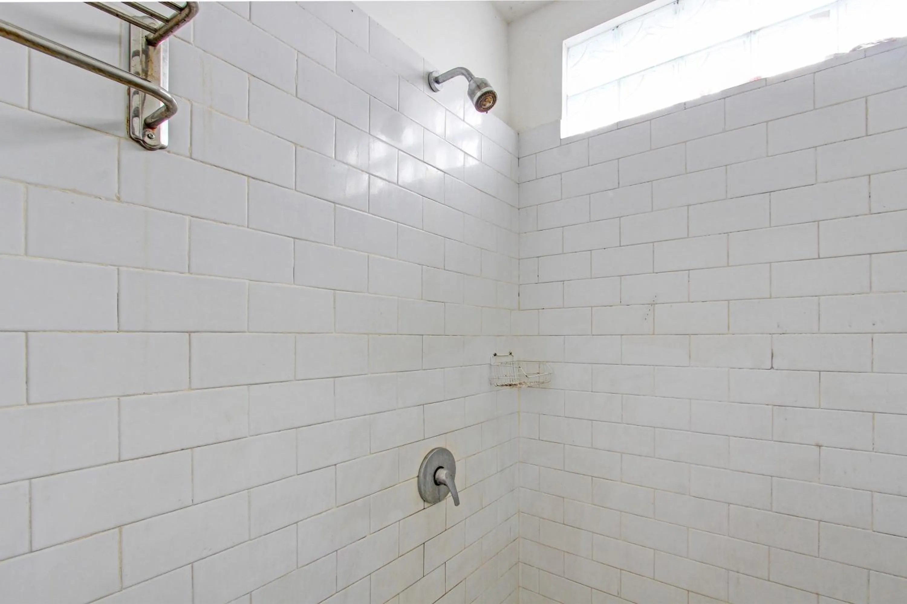 Bathroom in Hotel O Penak Malioboro Bunk Bed