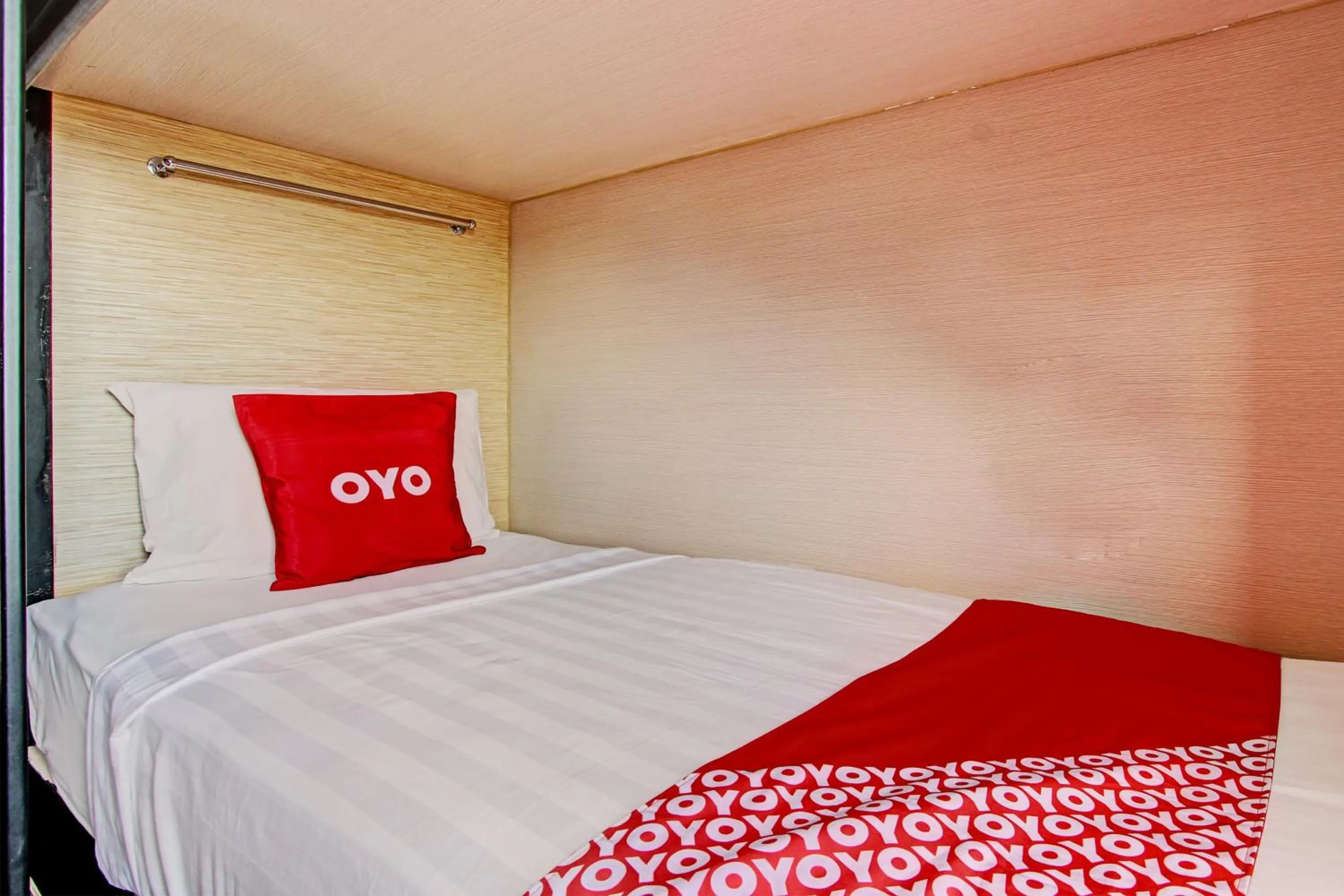 Bedroom, Bed in Hotel O Penak Malioboro Bunk Bed