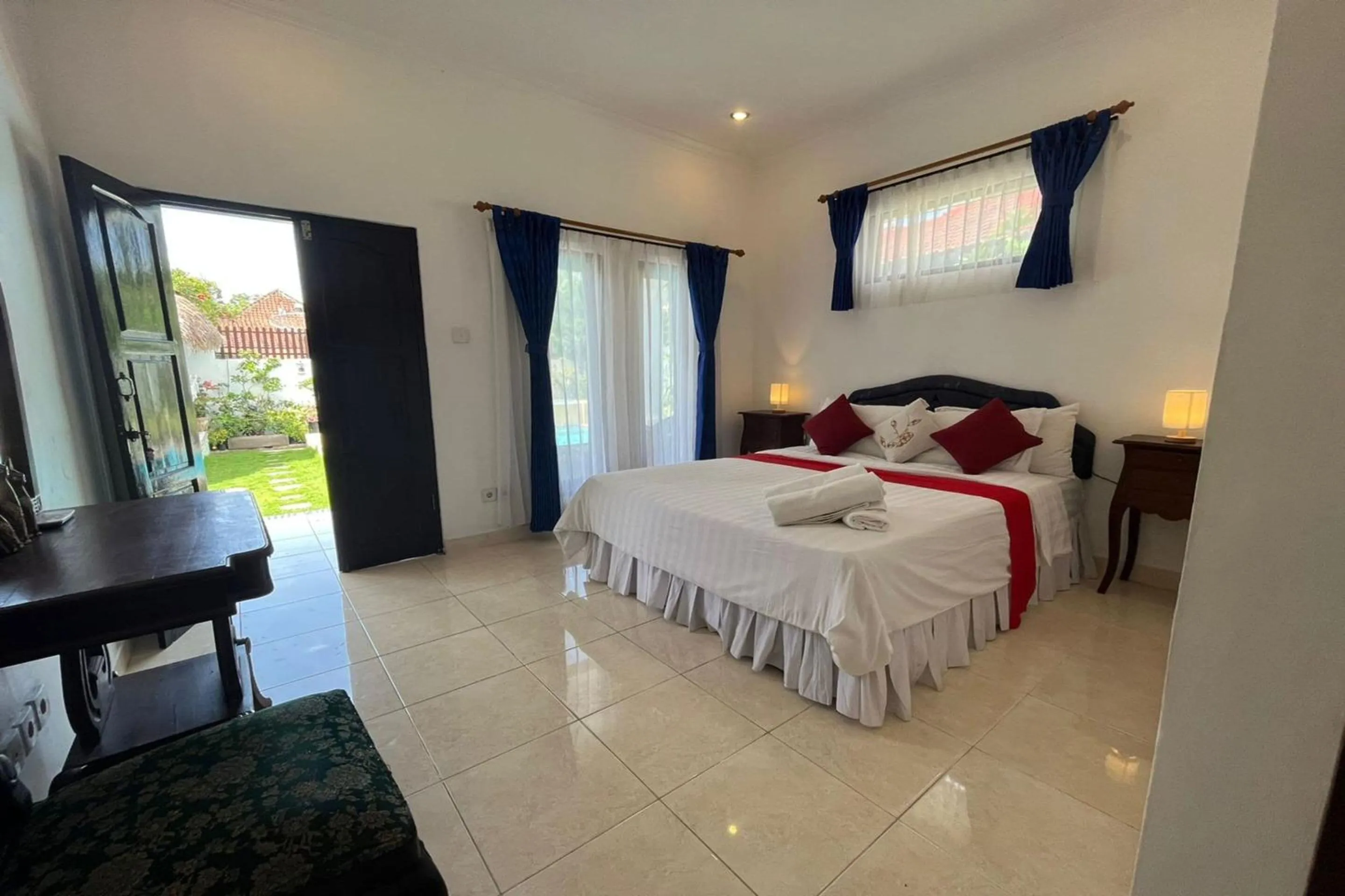 Bedroom, Bed in Belvilla Pleasant Seaside Lovina Beach