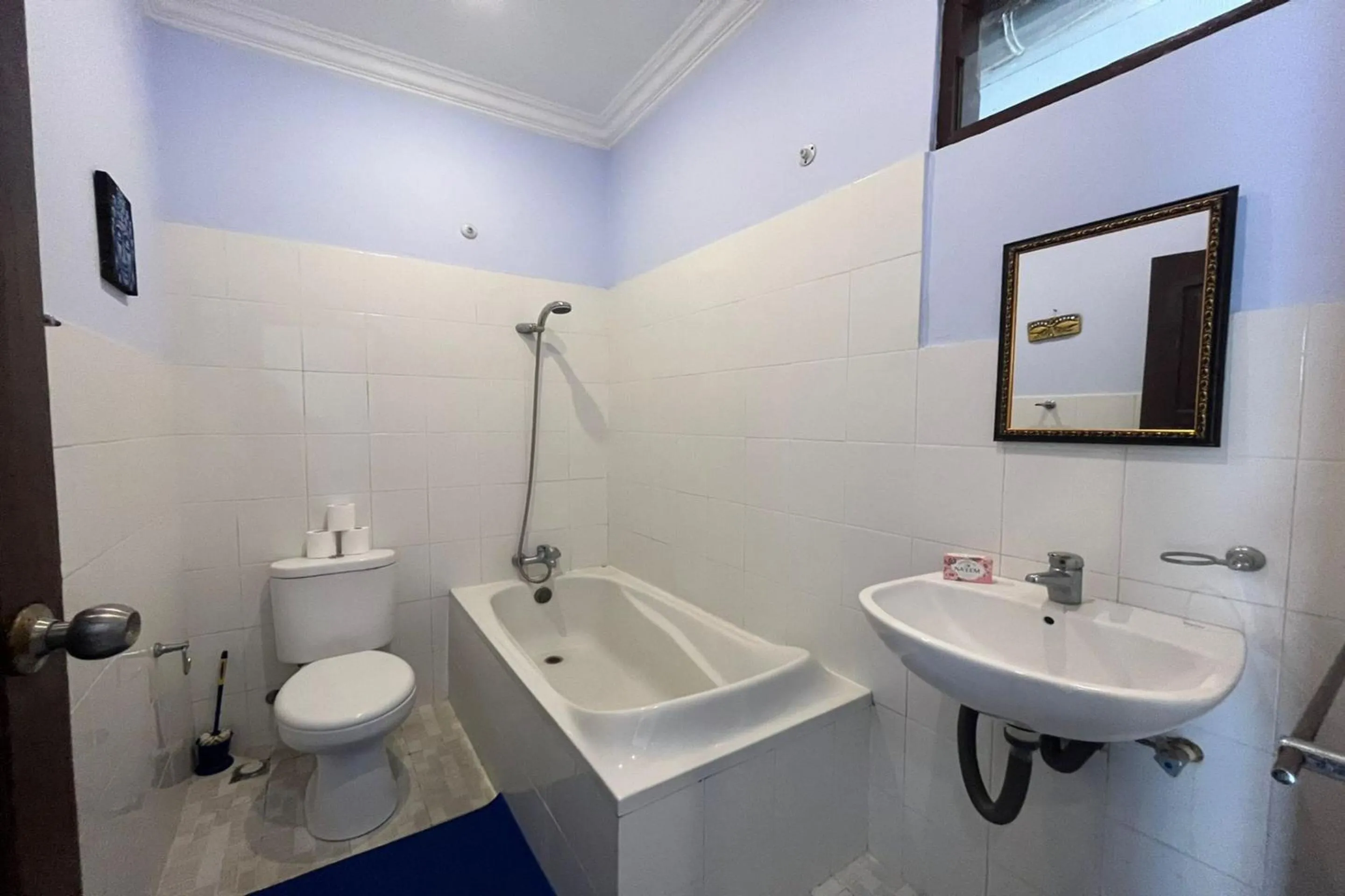 Bathroom in Belvilla Pleasant Seaside Lovina Beach