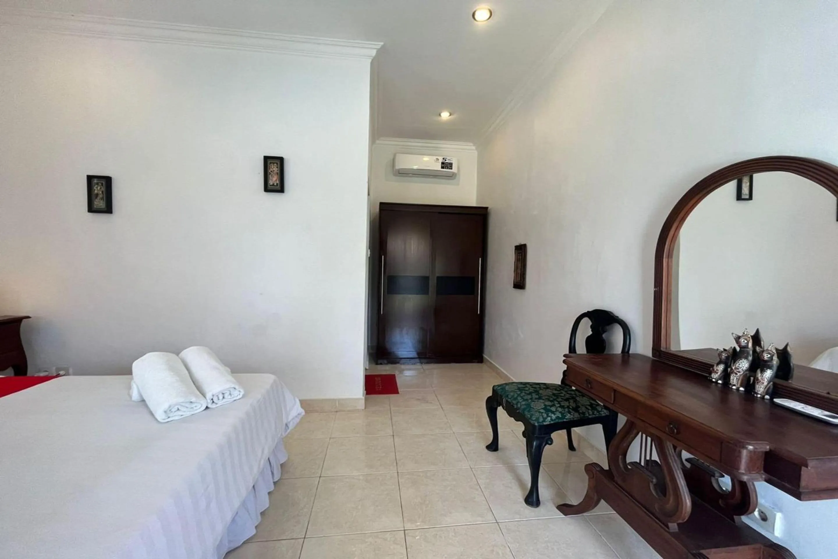 Bedroom, Bed in Belvilla Pleasant Seaside Lovina Beach