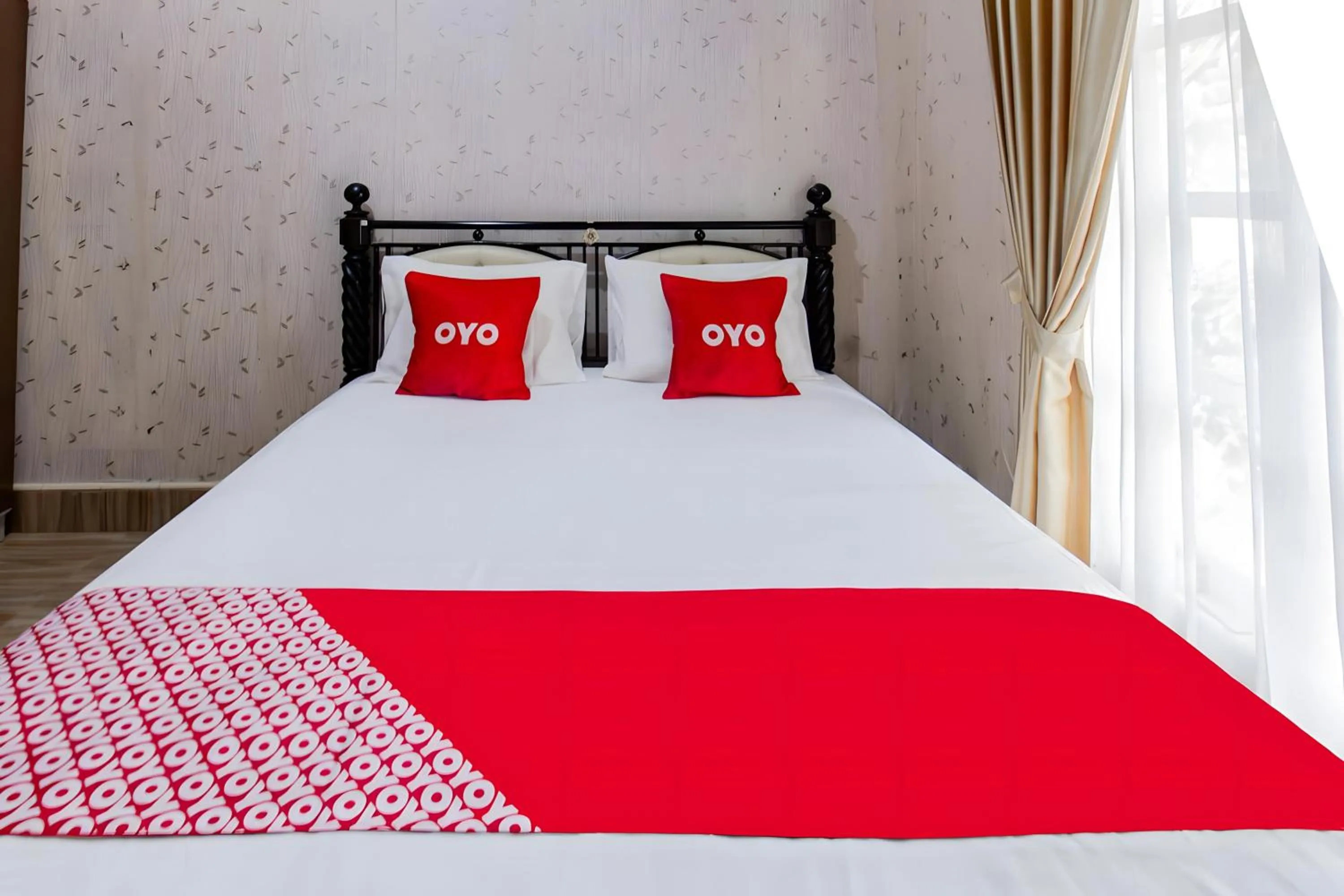 Bedroom, Bed in Hotel O Homestay Bonjeruk Near Restoran Pawon 21 Bonjeruk