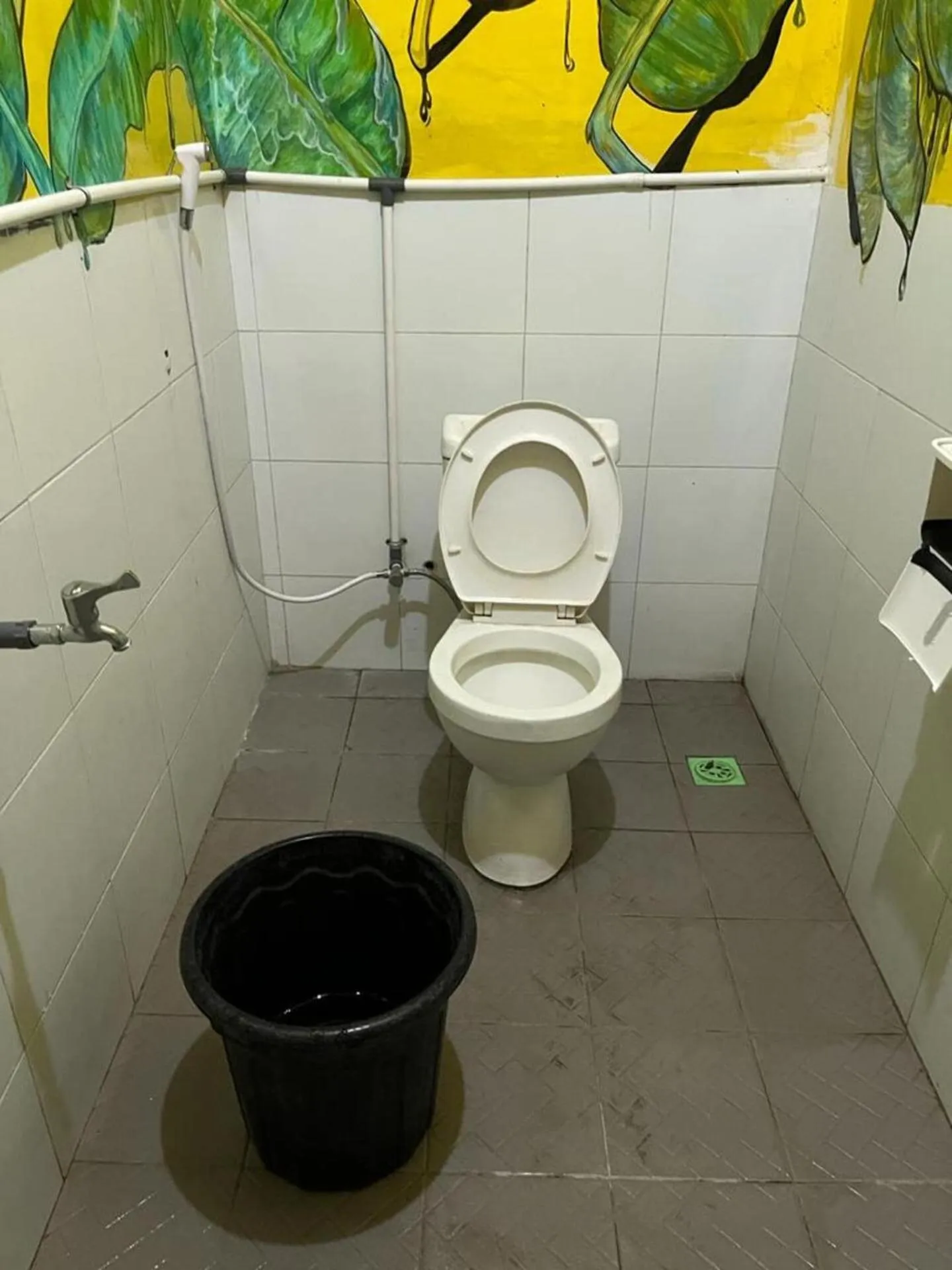 Bathroom in Hotel O Kost Bu Tutik Syariah