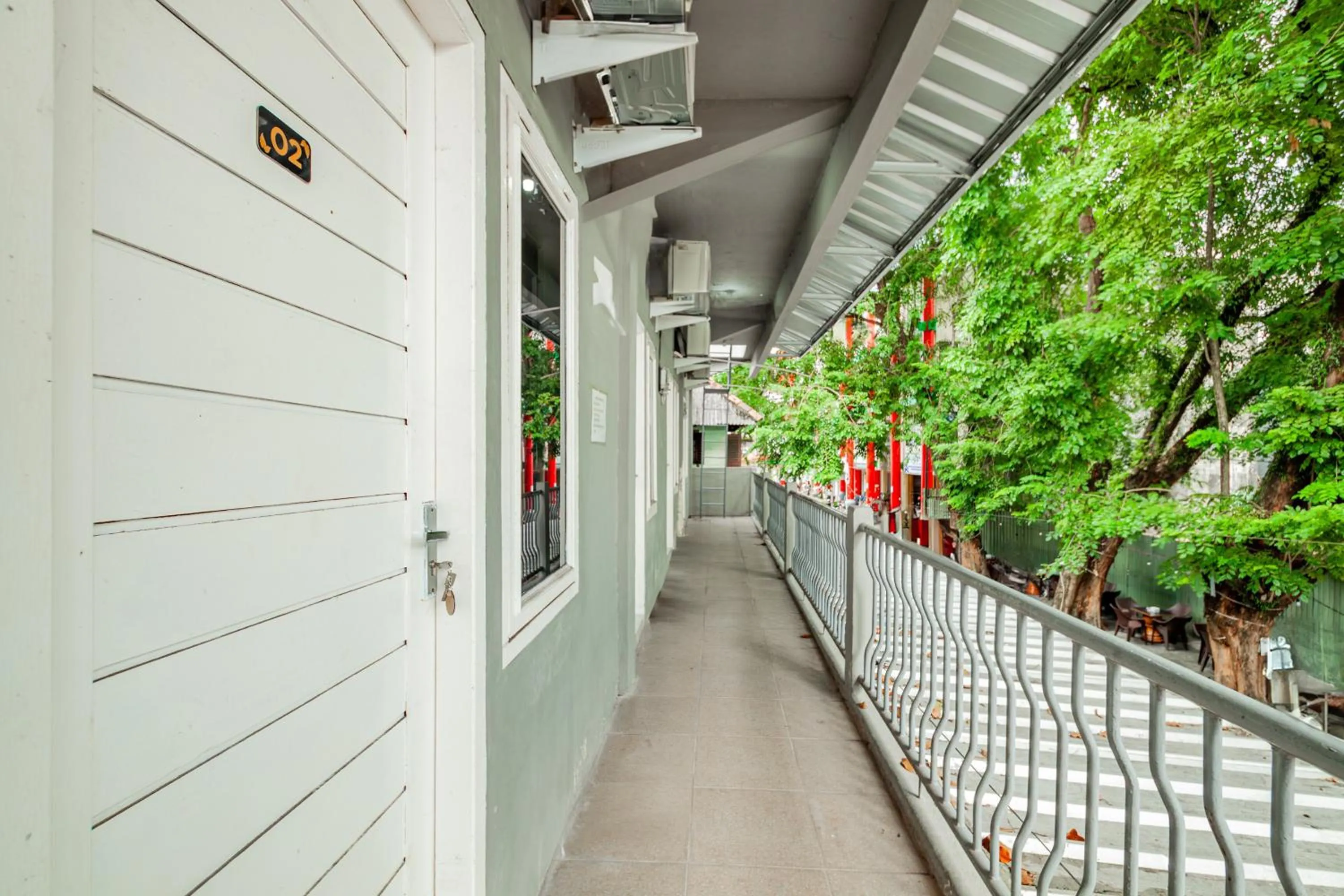 Lobby or reception in Hotel O Wongso Residence Syariah